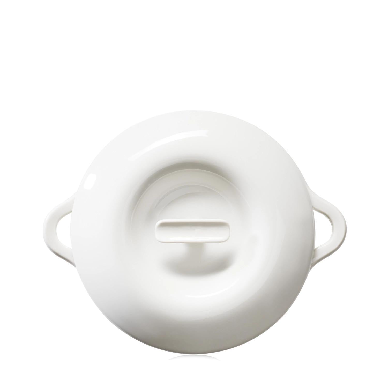 Elegante Induktionskasserolle D22cm in Alabasterweiß von Revol, ideal für stilvolles Kochen, inklusive passendem Deckel.