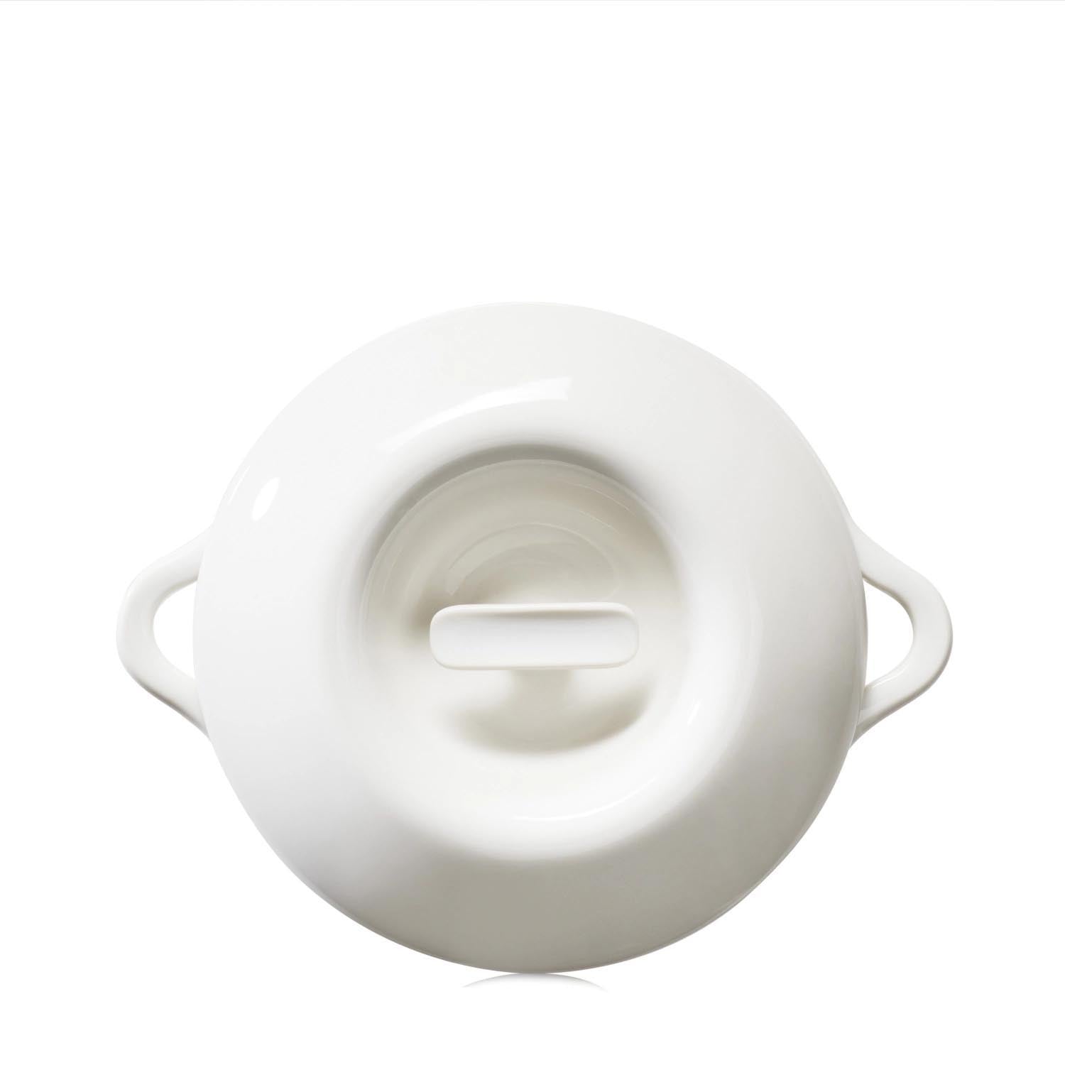 Elegante Induktionskasserolle von Revol, 19cm, in Alabasterweiß, mit Deckel. Perfekt für stilvolles Kochen und Servieren.