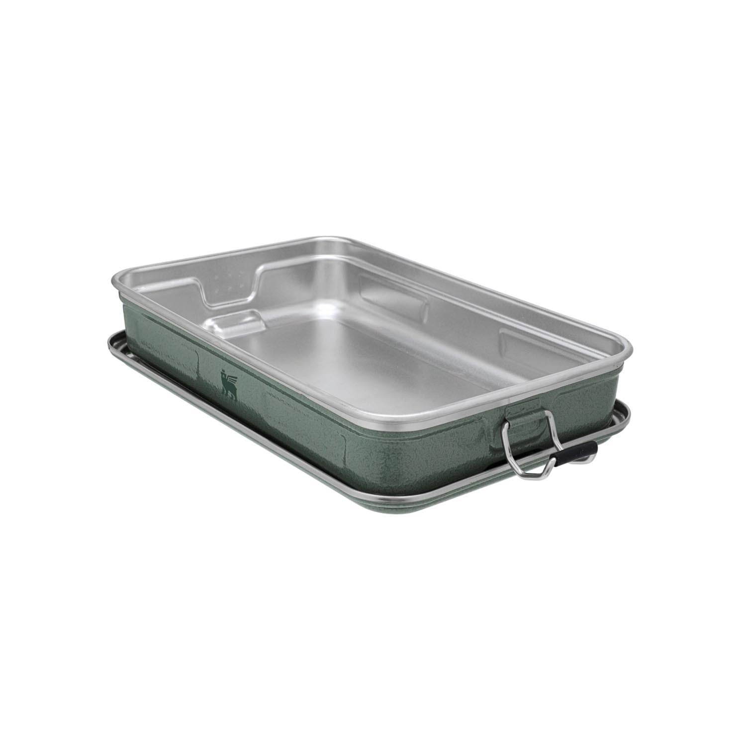 Die Stanley Legendary Useful Box in Hamertone Green bietet robuste Vielseitigkeit für Outdoor-Aktivitäten und praktische Aufbewahrung.