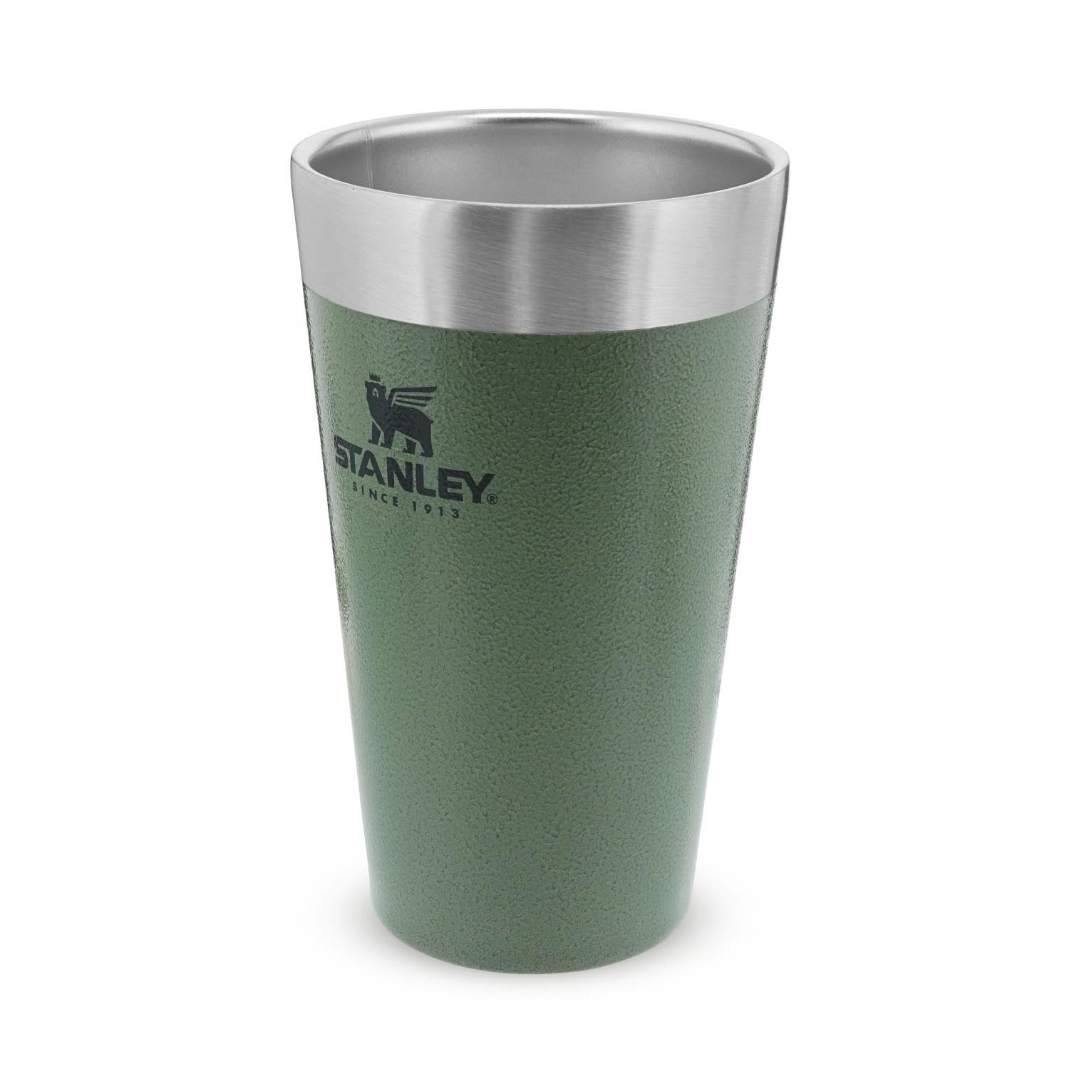 Stacking Tumbler 0.47l hammertone green in Grün präsentiert im Onlineshop von KAQTU Design AG. Trinkflasche ist von Stanley