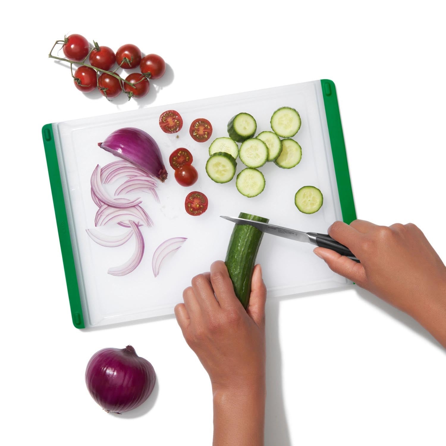 3er Set OXO Good Grips Schneidebretter: langlebig, rutschfest, hygienisch, spülmaschinenfest, perfekt für sicheres Schneiden in der Küche.