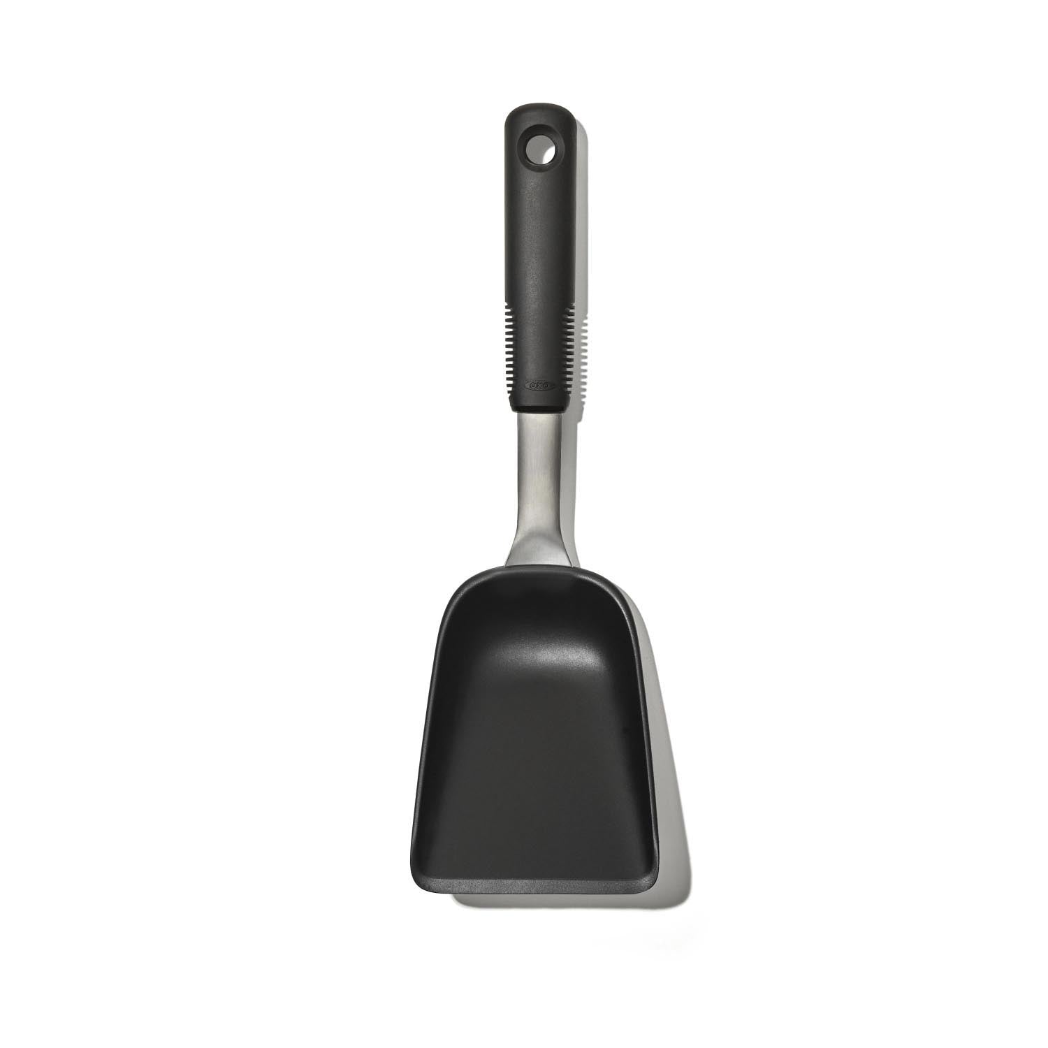 Good Grips Schöpflöffel in Schwarz präsentiert im Onlineshop von KAQTU Design AG. Kochbesteck ist von OXO