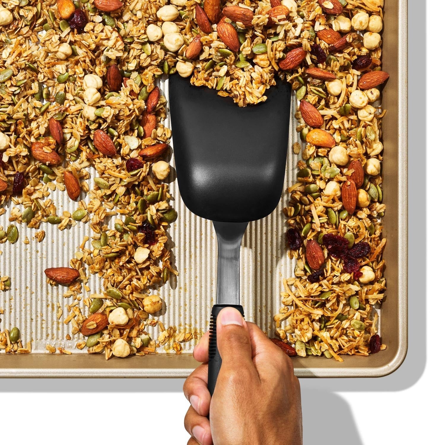 OXO Good Grips Schöpflöffel: Komfortabler, rutschfester Griff, perfekt für Suppen und Saucen, robust und einfach zu handhaben.