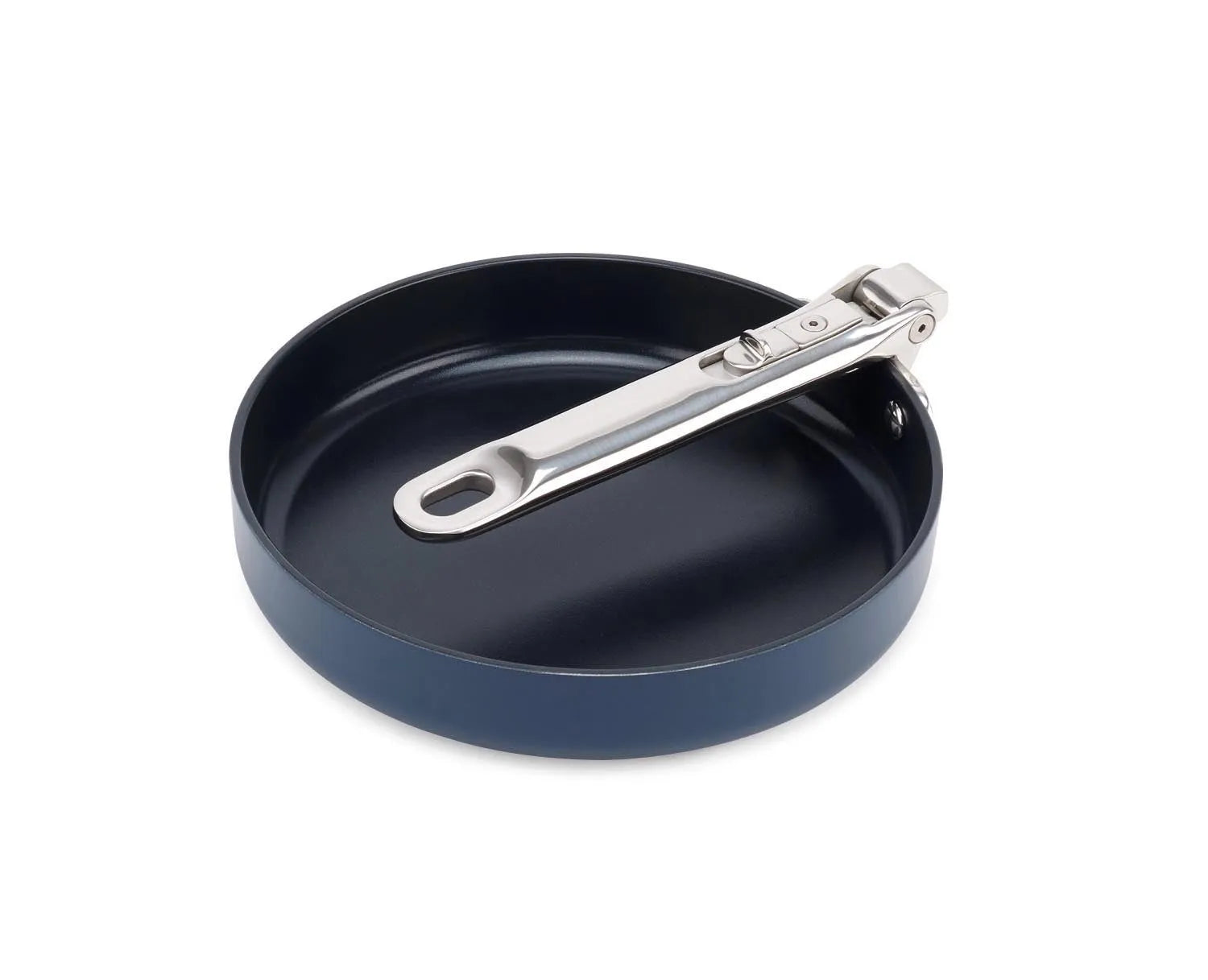 Space Bratpfanne D20cm klappbarer Griff in Silber präsentiert im Onlineshop von KAQTU Design AG. Bratpfanne ist von Joseph Joseph