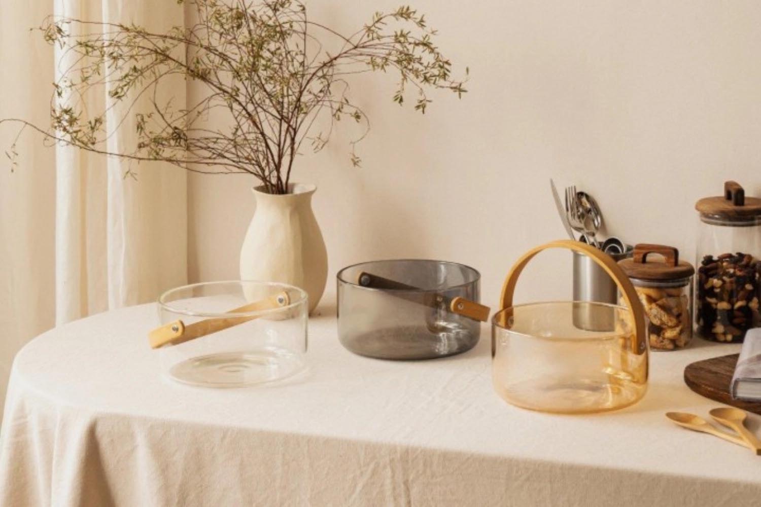 Bol de service avec poignée, or