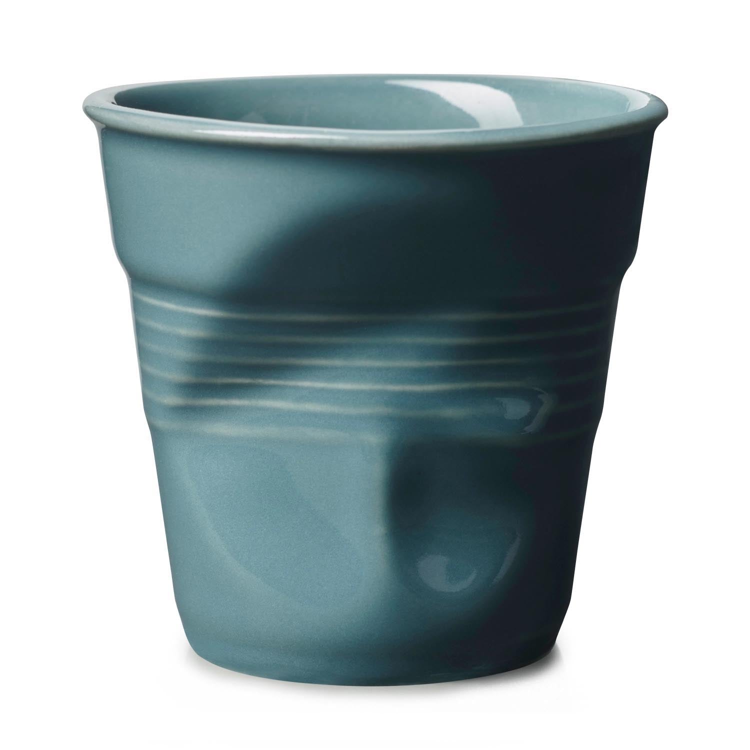 Froisse Knitterbecher Cappuccino 18cl abyssblau in Blau präsentiert im Onlineshop von KAQTU Design AG. Espressotassen ist von Revol