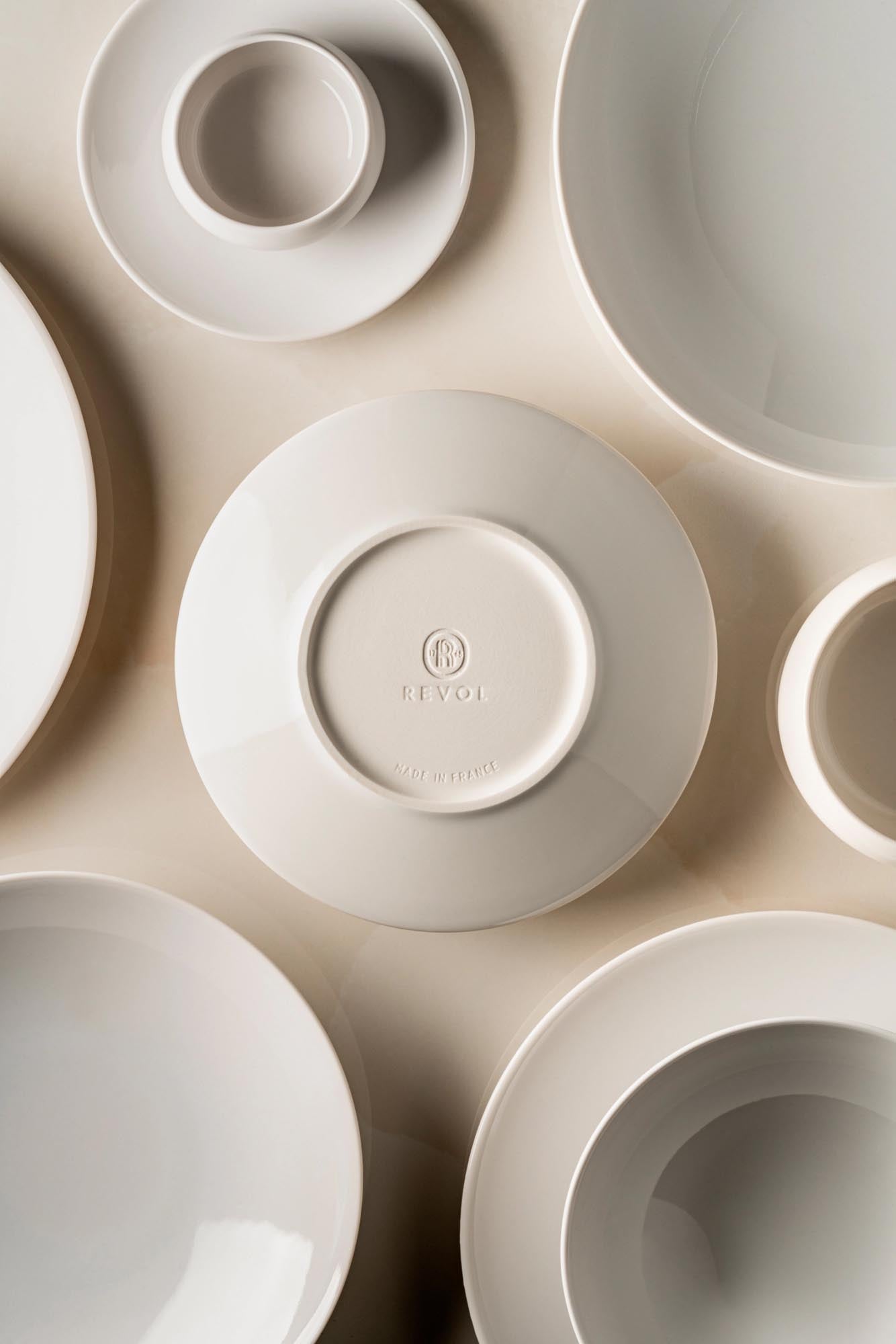 Stilvolle Schale aus Alabaster-Porzellan, 12.6cm breit, 5.6cm hoch, 40cl Fassungsvermögen, ideal für Desserts, von Revol.