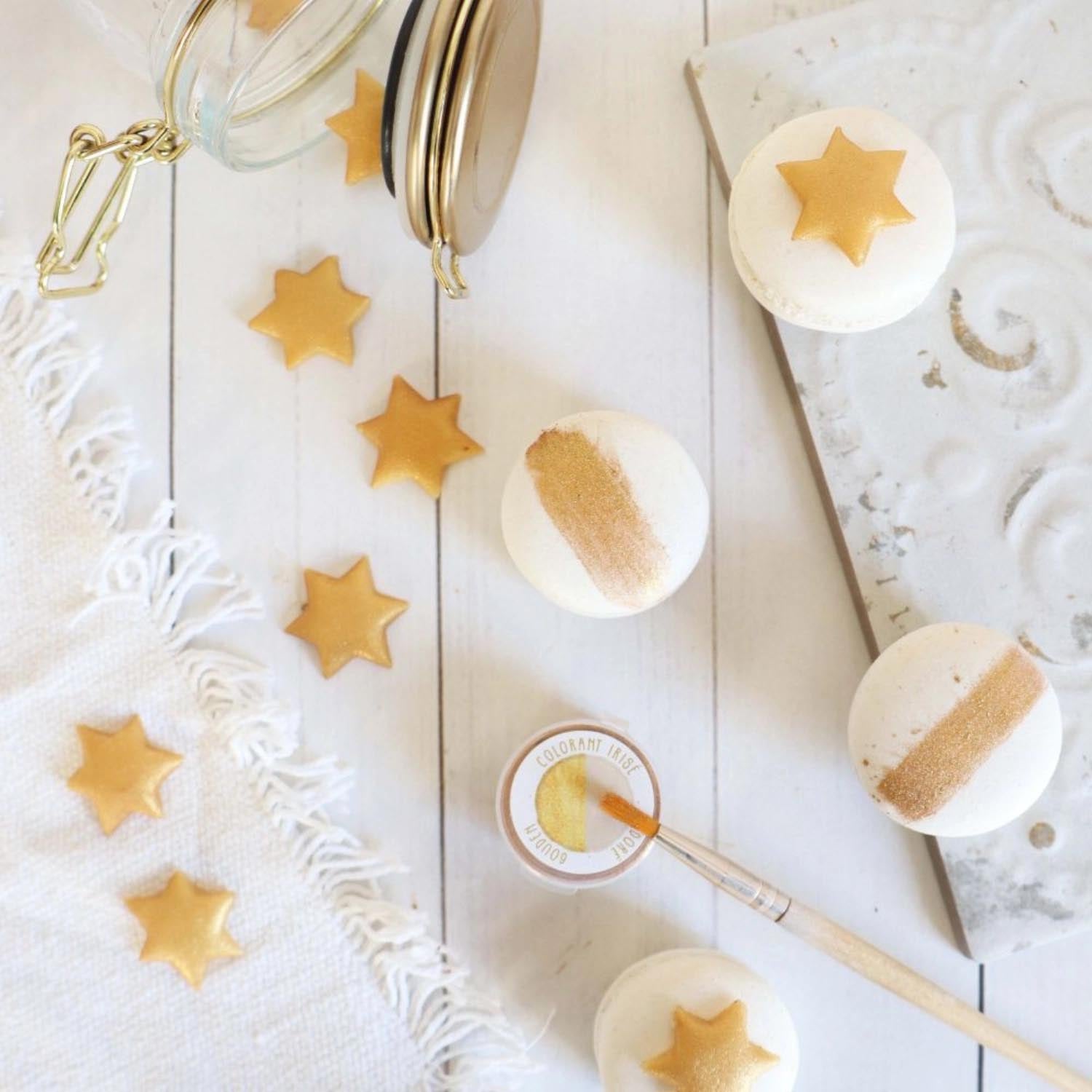 Marzipandekor in Sternform, 15g, perfekt für weihnachtliche Kuchen und Gebäck, von Scrap Cooking, für festliche Dekorationen.