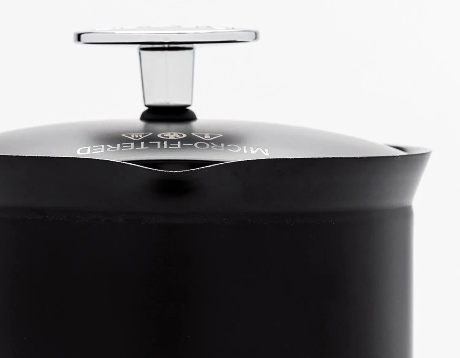 Stilvolle Espro P7 French Press in Schwarz, 946ml Edelstahl, mit innovativem Filtersystem für intensiven Kaffeegenuss.