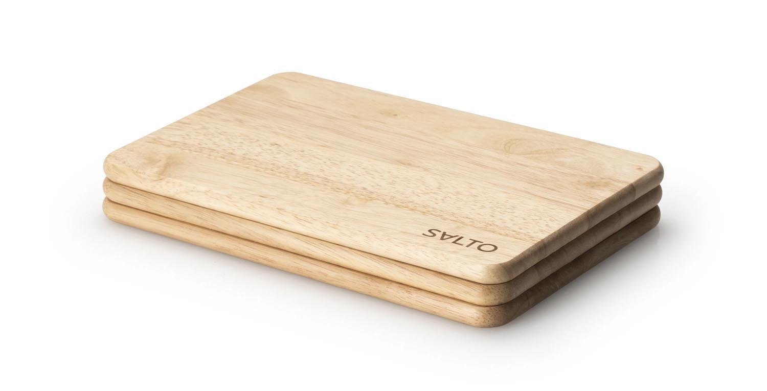 SALTO Vesperbrett 3er, Gummibaumholz in Braun präsentiert im Onlineshop von KAQTU Design AG. Schneidbrett ist von Continenta