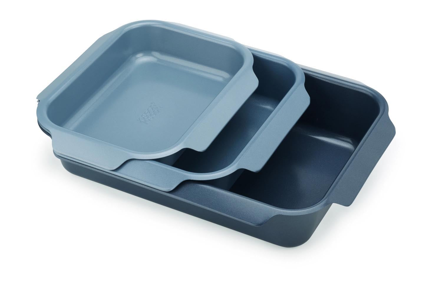 Vielseitiges 3er Set Backformen von Joseph Joseph in abgestuften Grössen, perfekt für Backen und Kochen in jeder Küche.