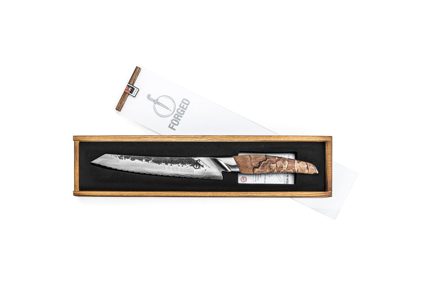 Das Forged Katai Brotmesser 20cm kombiniert scharfe Präzision mit edlem Design und ist ideal für perfekte Brotscheiben.