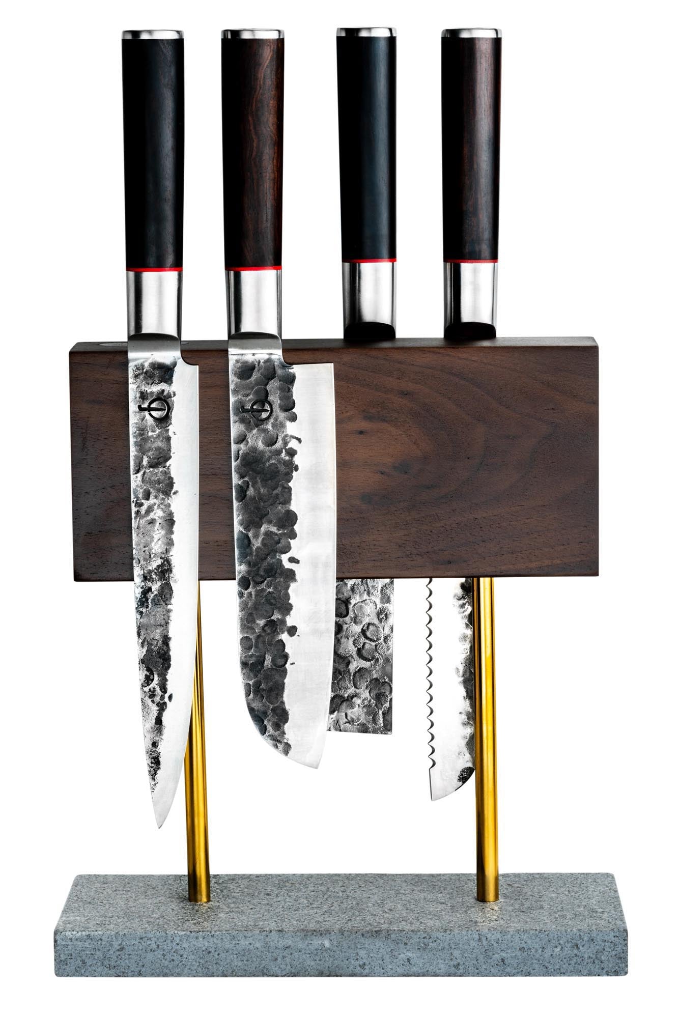 Eleganter magnetischer Messerblock aus Walnussholz mit stabilem Natursteinfuß, ideal für stilvolle Küchen.