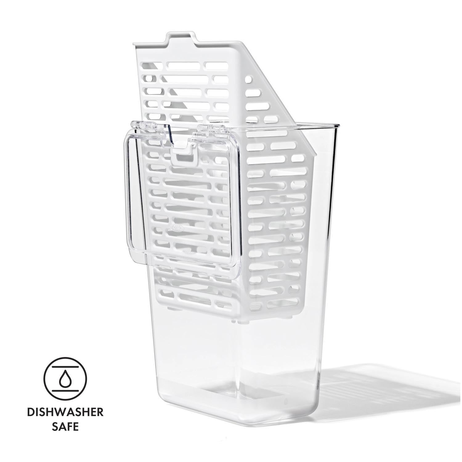 Die OXO Good Grips Frischhaltebox hält Kräuter länger frisch. Maße: 15.24x11.4x28.7cm. Perfekt für frische Kräuteraufbewahrung.