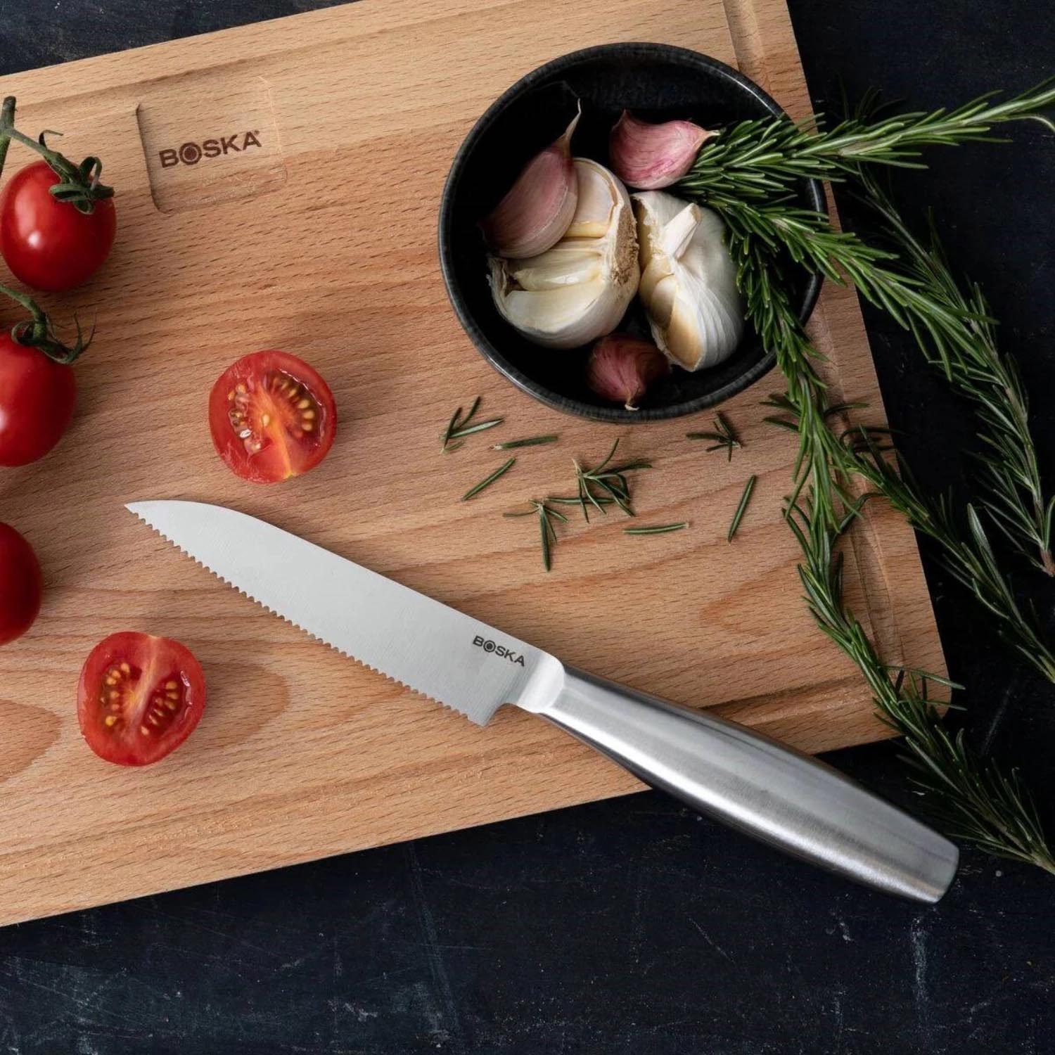 Stilvolles 5-teiliges Küchenmesser-Set von Boska Copenhagen, perfekt für präzises Schneiden, hochwertig und modern designt.