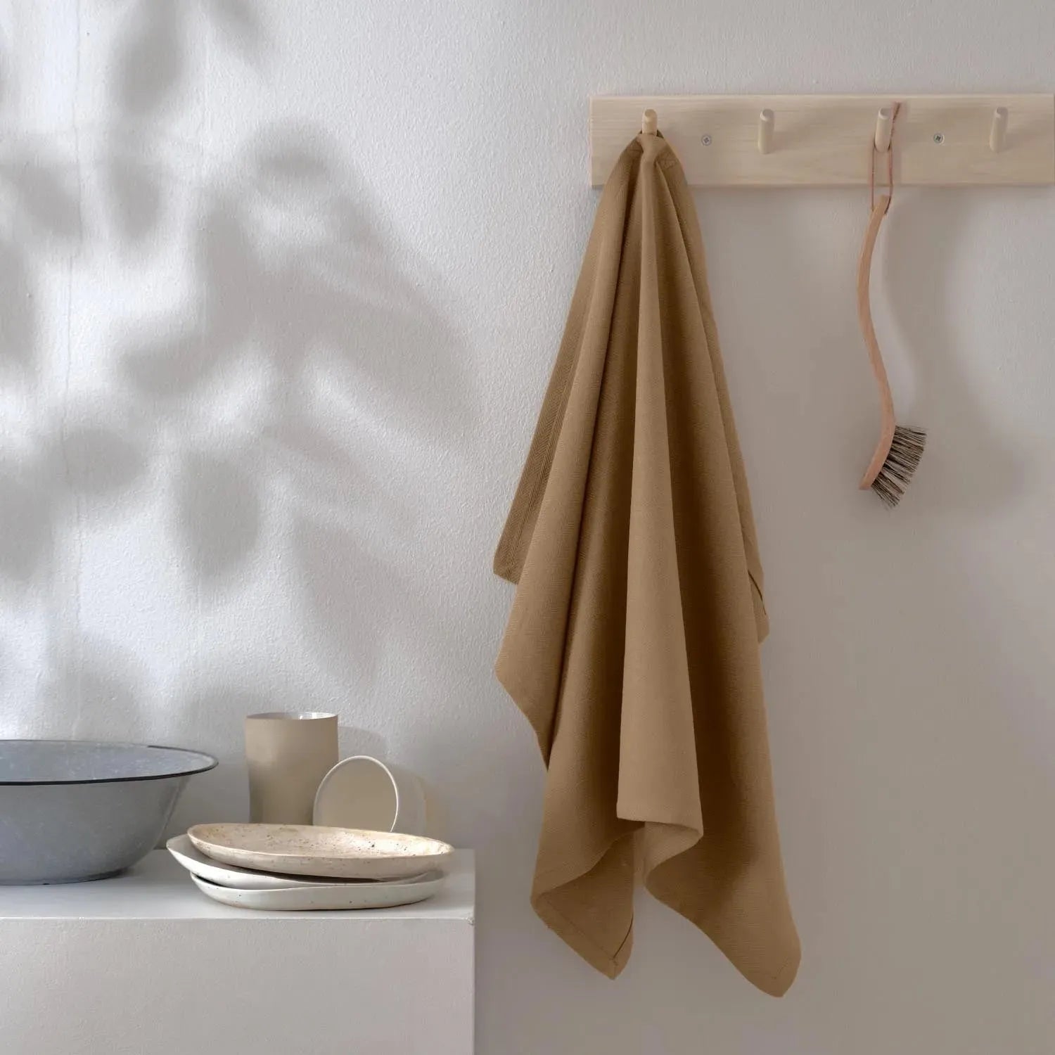 Nachhaltiges Geschirrtuch aus 100% Biobaumwolle in Khaki, 53x86cm, stilvoll und umweltfreundlich von The Organic Company.