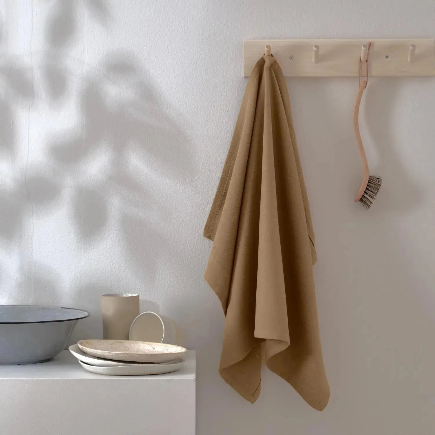 Nachhaltiges Geschirrtuch aus 100% Biobaumwolle in Khaki, 53x86cm, stilvoll und umweltfreundlich von The Organic Company.