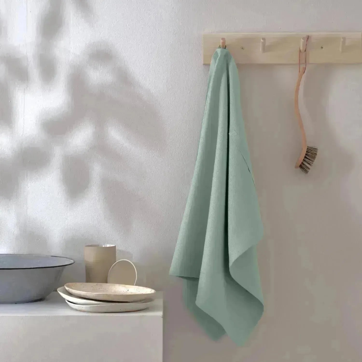 Nachhaltiges Geschirrtuch aus Biobaumwolle, 53x86cm, in dusty mint. Stilvolles Design von The Organic Company.