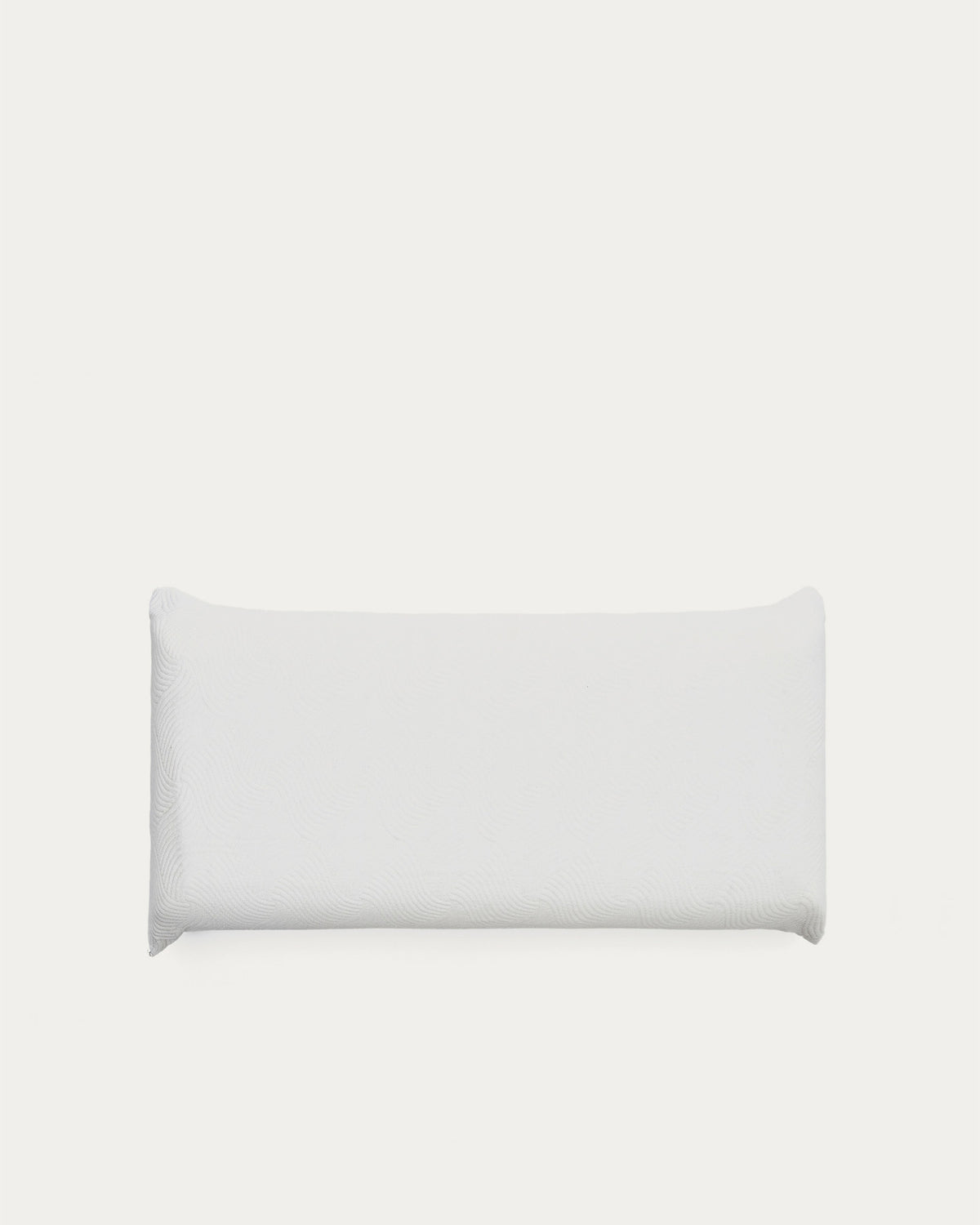 Sasa viscoelastisches Kissen 33 x 80 cm hergestellt in Spanien in Weiss präsentiert im Onlineshop von KAQTU Design AG. Kissen ist von Kave Home