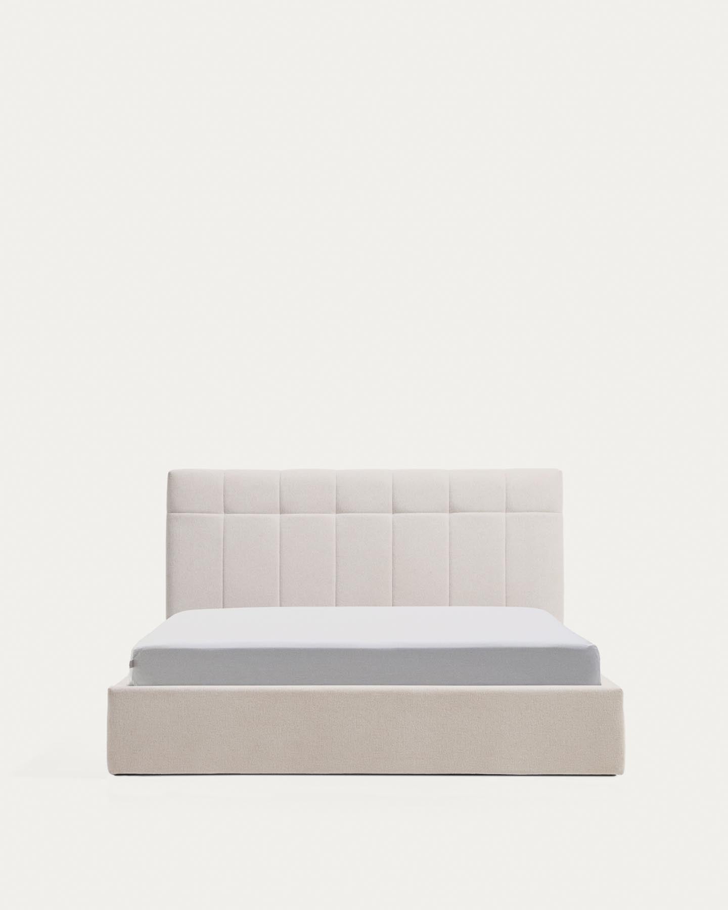 Bett mit klappbarem Bettkasten Darnela in écrufarbener Chenille für Matratzen 150 x 200 cm in Beige präsentiert im Onlineshop von KAQTU Design AG. Bett ist von Kave Home