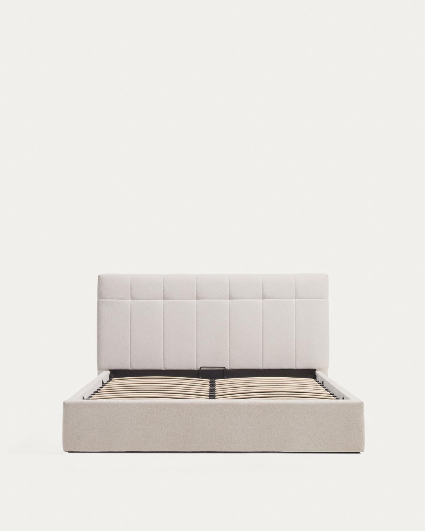 Bett mit klappbarem Bettkasten Darnela in écrufarbener Chenille für Matratzen 150 x 200 cm in Beige präsentiert im Onlineshop von KAQTU Design AG. Bett ist von Kave Home
