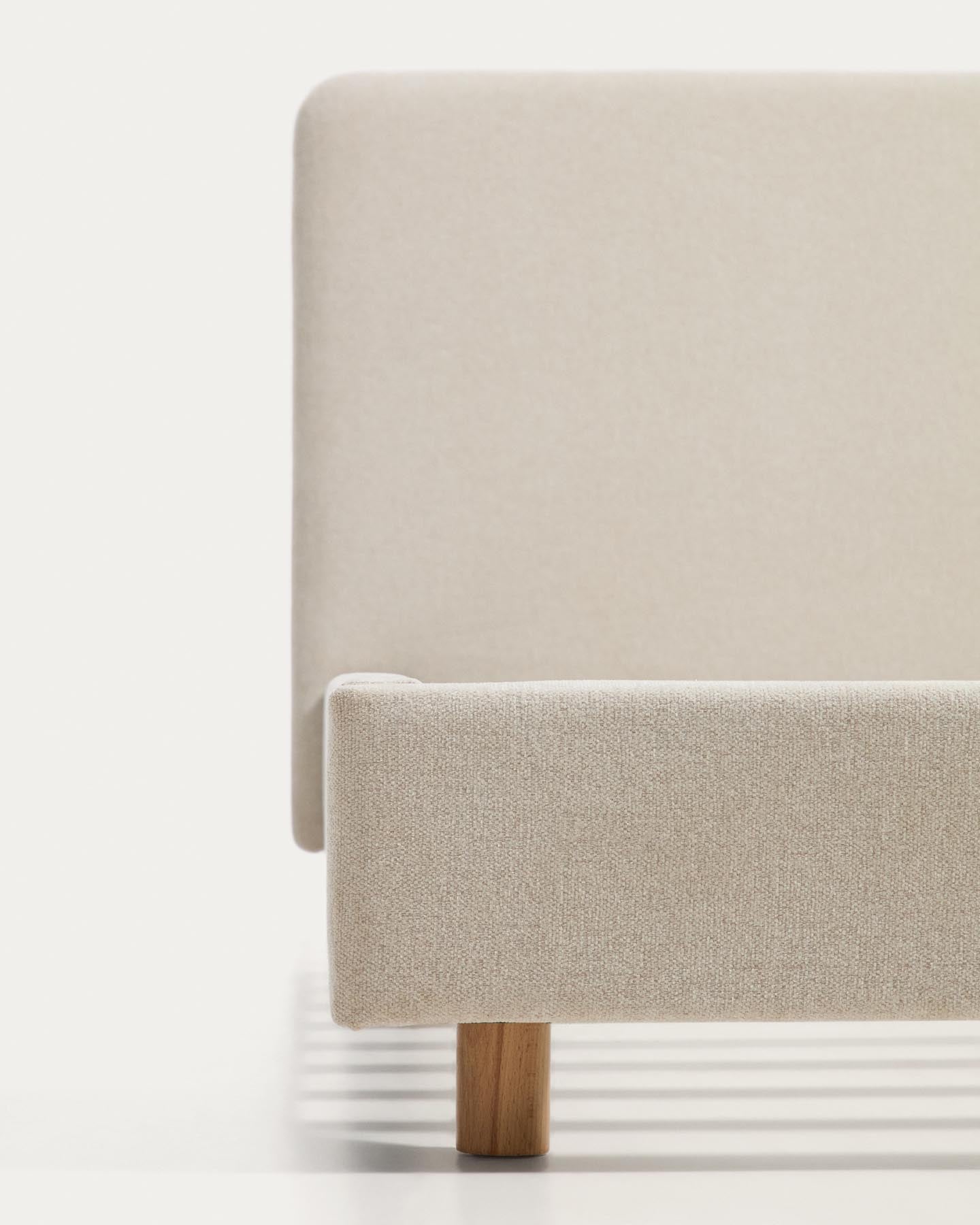 Bett Selven in beiger Chenille für Matratzen 150 x 200 cm in Beige präsentiert im Onlineshop von KAQTU Design AG. Bett ist von Kave Home