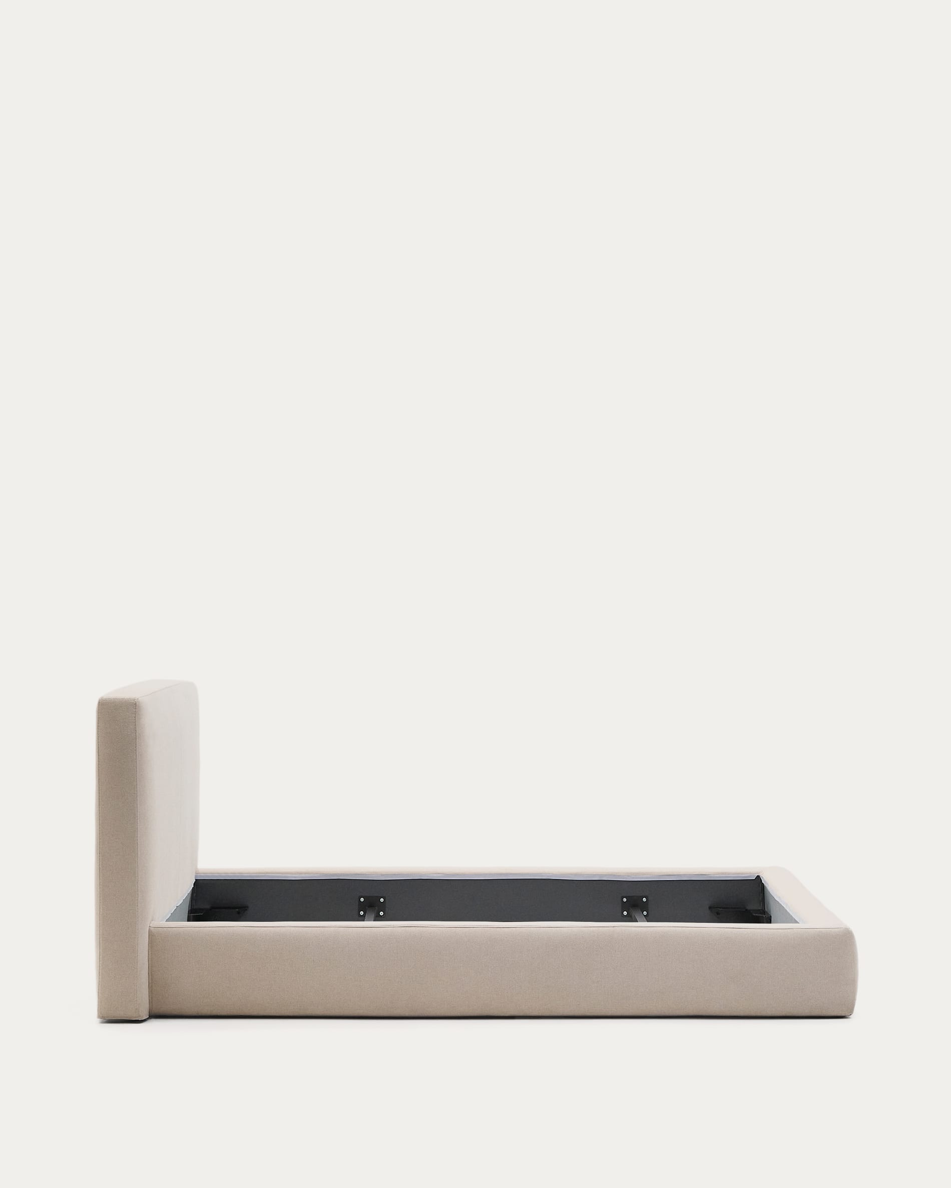 Modernes, nachhaltiges Bett Blok in Beige, abziehbar, für 90x200 cm Matratzen, FSC-zertifiziert, von Kave Home.