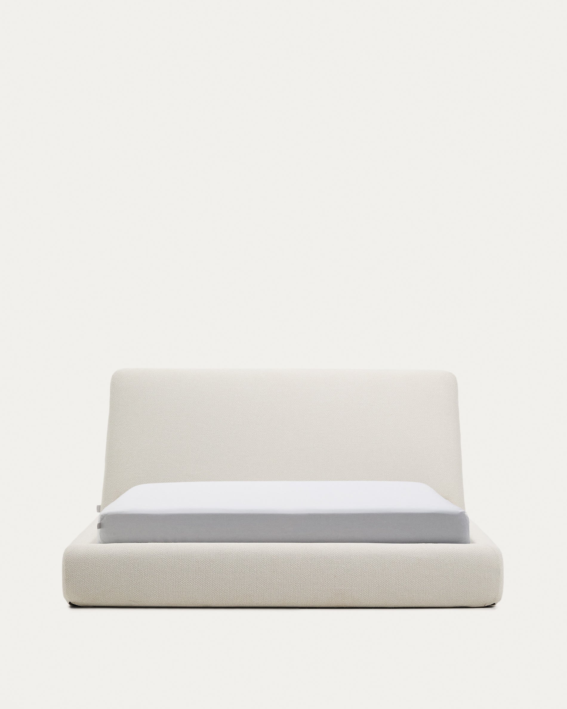 Abziehbares Bett Martina mit ecrufarbener Chenille für Matratzengröße 160 x 200 cm in  präsentiert im Onlineshop von KAQTU Design AG. Bett ist von Kave Home