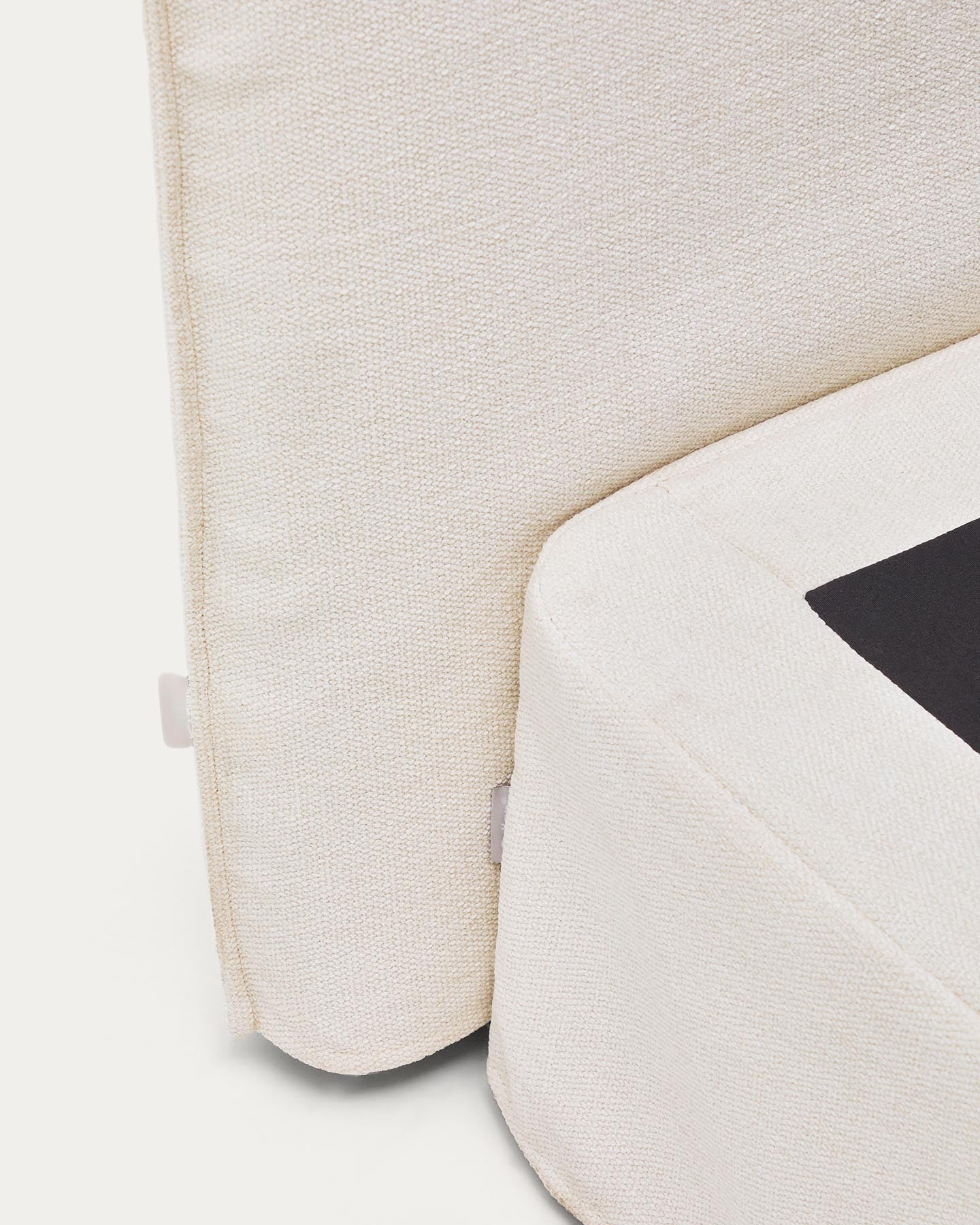 Abziehbares Bett Jaira in weißer Chenille für Matratzengröße 150 x 190 cm, FSC Mix Credit in  präsentiert im Onlineshop von KAQTU Design AG. Bett ist von Kave Home