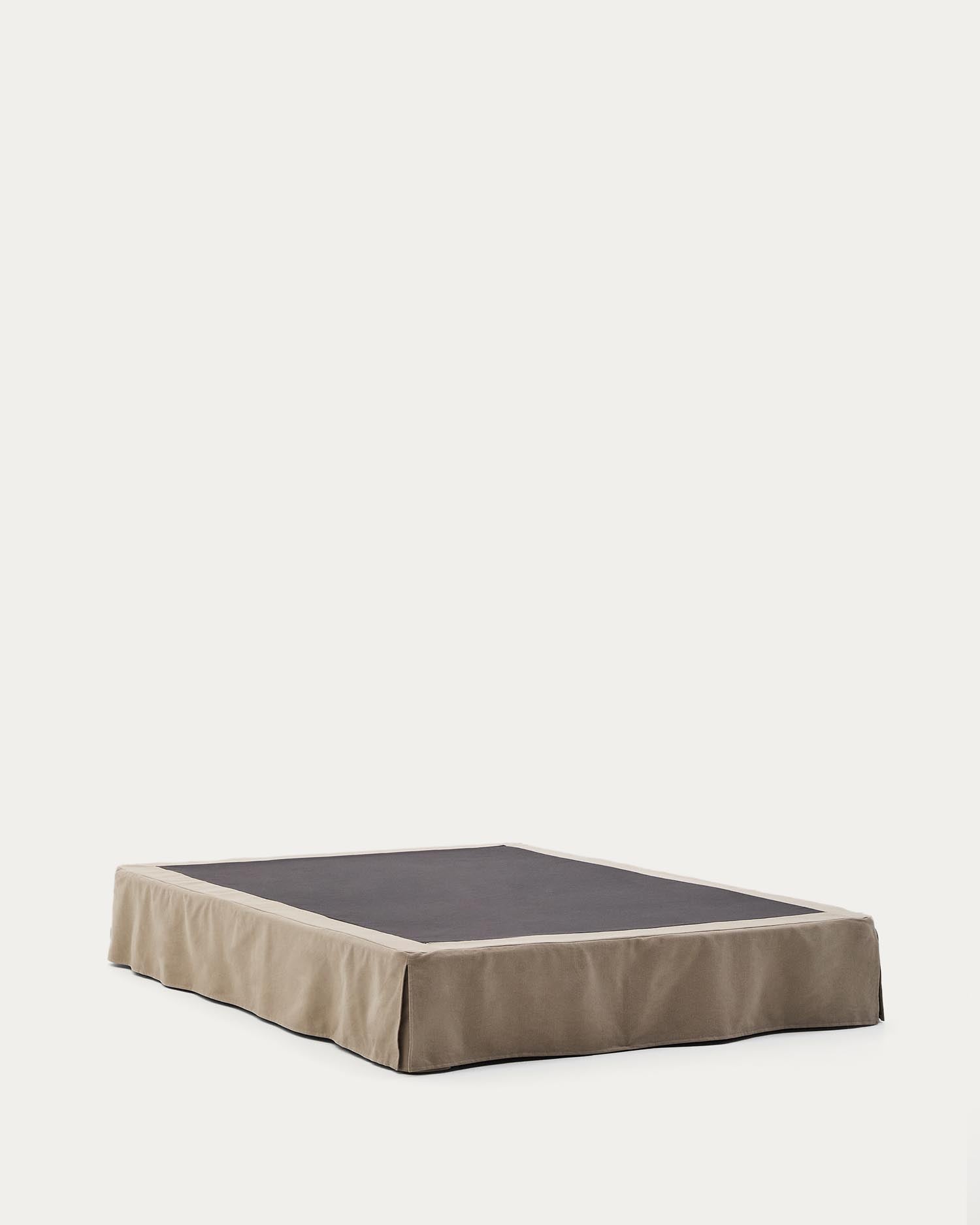 Entdecken Sie das elegante Bettgestell Jaira in Taupe, gefertigt aus hochwertigem Leinen und Baumwolle. Ideal für Matratzen 150 x 190 cm.