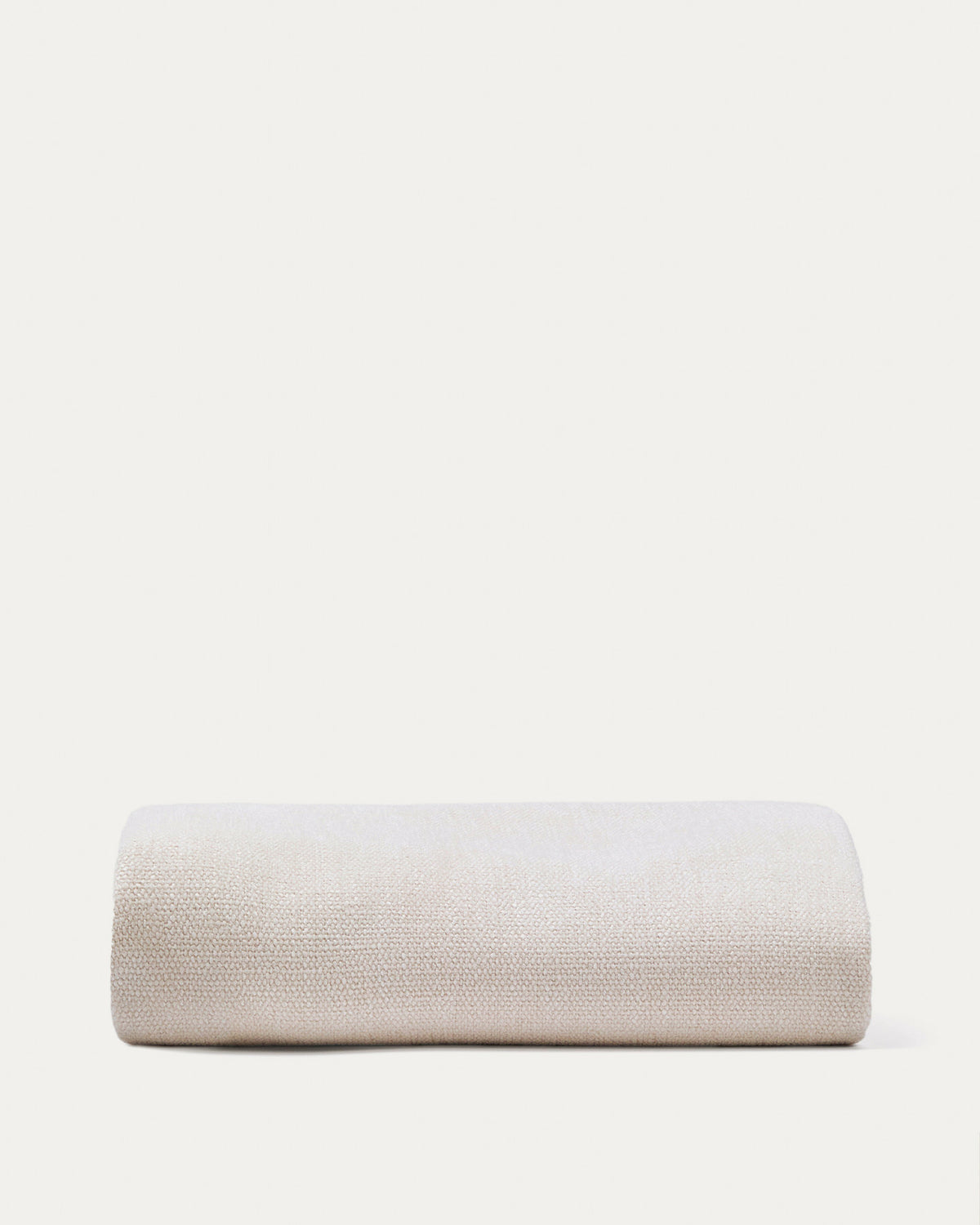 Bettkopfteilbezug Jaira aus weisser Chenille für Betten bis zu 150 cm in  präsentiert im Onlineshop von KAQTU Design AG. Zubehör Bett ist von Kave Home