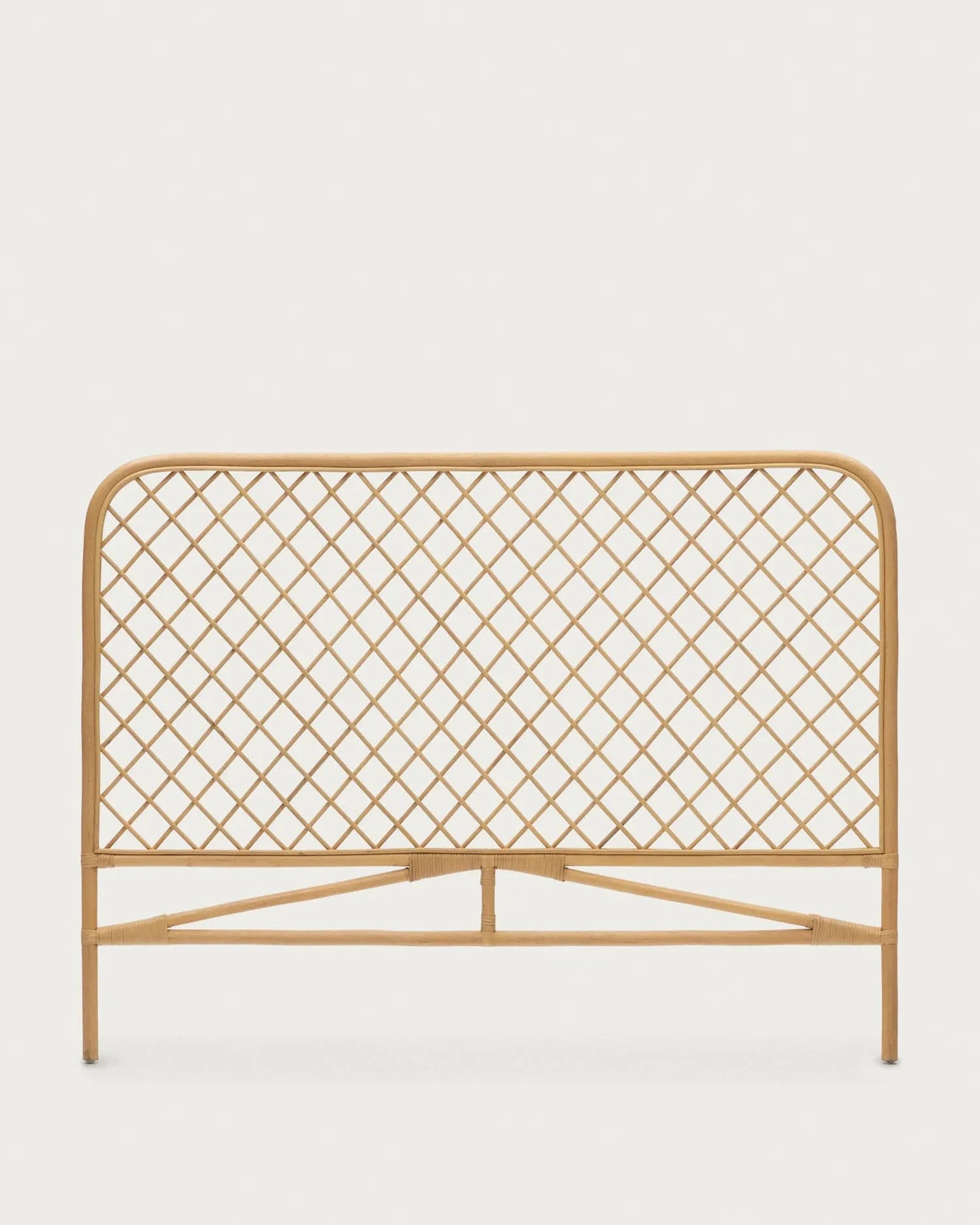 Elegantes Rattan-Kopfteil von Kave Home, 150 cm, natürliches Finish, stilvoll, nachhaltig, vielseitig.