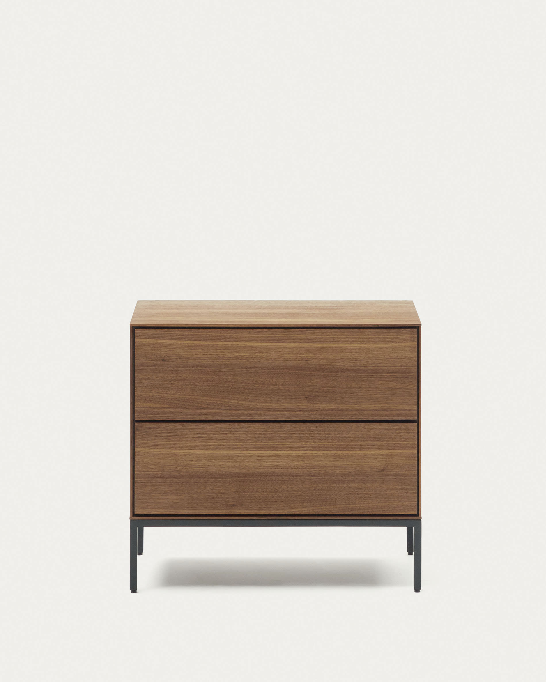 3D-Modell: Vedrana Nachttisch, 2 Schubladen, Nussholzfurnier, schwarze Stahlbeine, 60x55 cm, stilvoll und funktional.