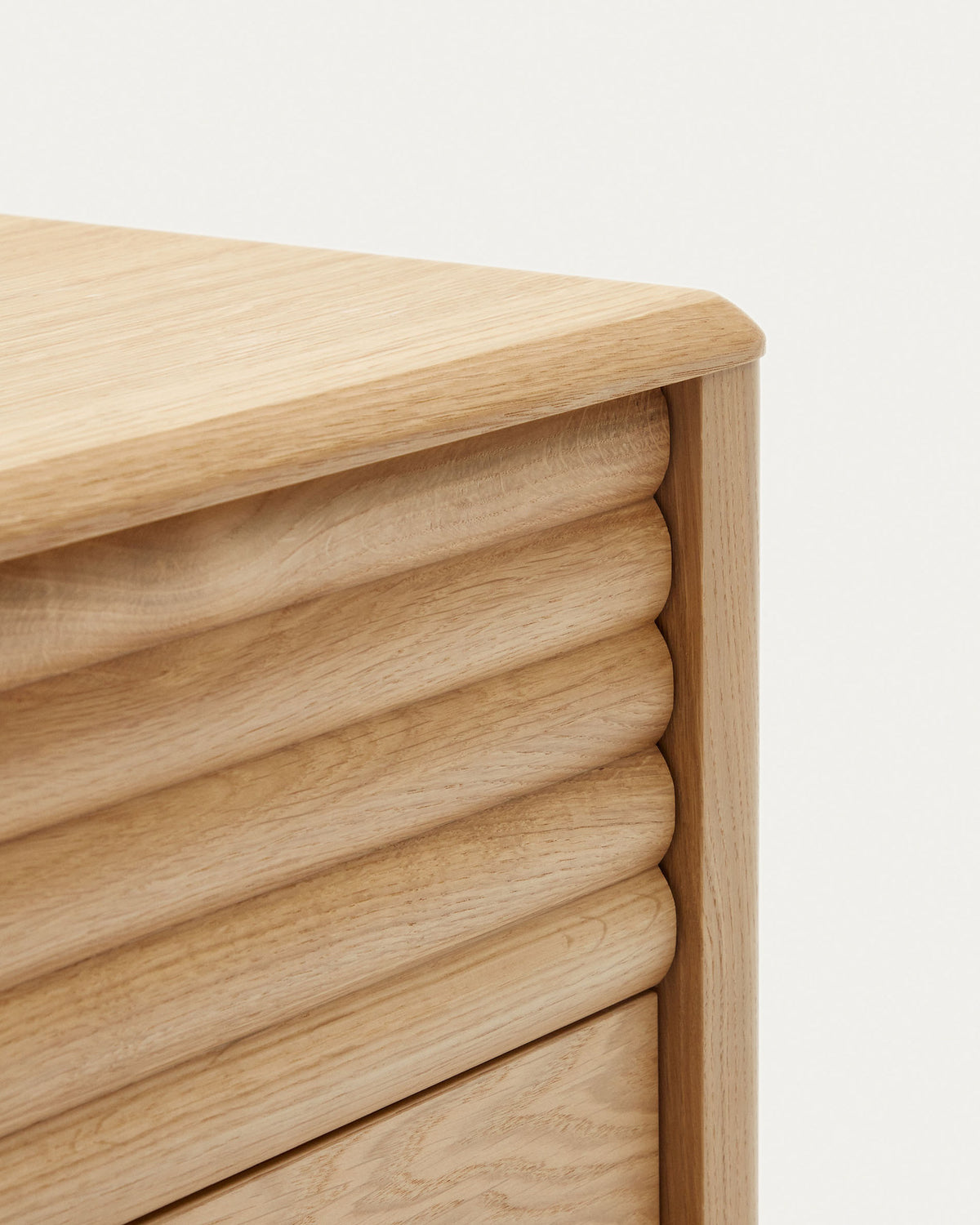 Lenon Nachttisch 2 Schubladen aus Holz und Eichenfurnier 50 x 55 cm FSC MIX Credit in Natur präsentiert im Onlineshop von KAQTU Design AG. Nachttisch ist von Kave Home