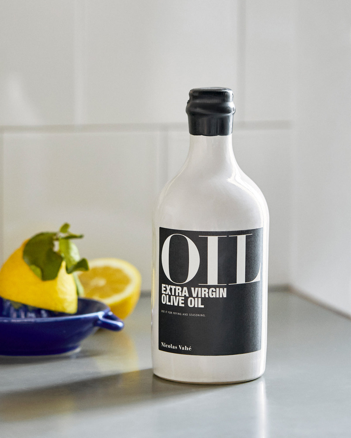 Extra virgin Olivenöl in  präsentiert im Onlineshop von KAQTU Design AG. Lebensmittel ist von Nicolas Vahé