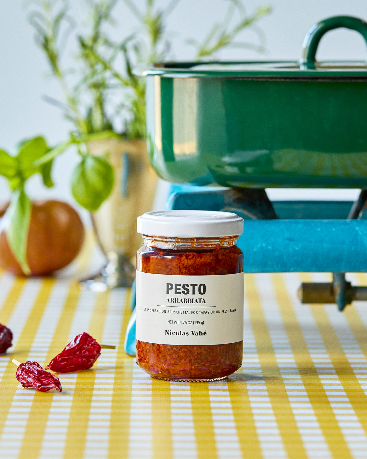 Pesto, Arrabbiata in Natur präsentiert im Onlineshop von KAQTU Design AG. Lebensmittel ist von Nicolas Vahé