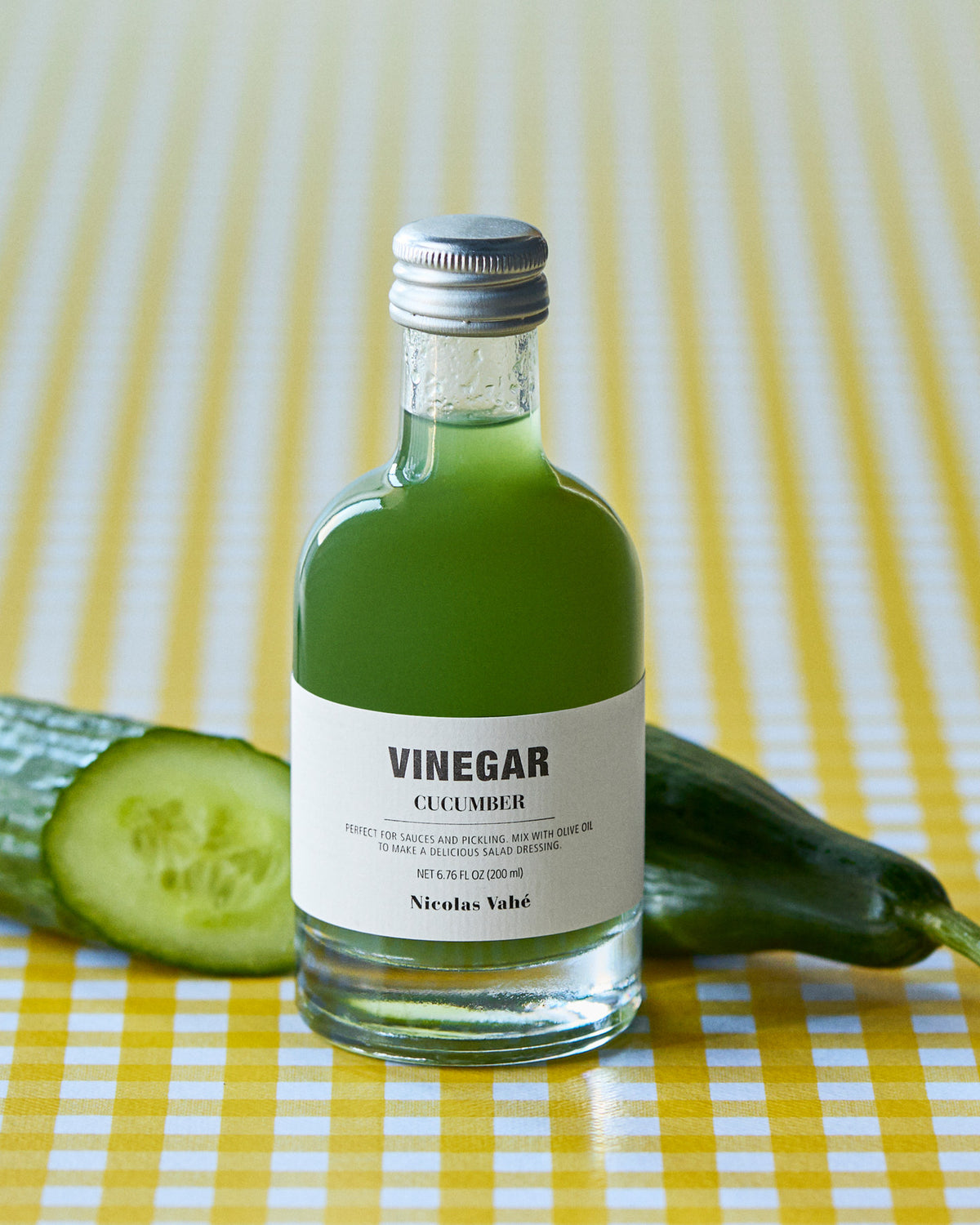 Essig, Cucumber in  präsentiert im Onlineshop von KAQTU Design AG. Lebensmittel ist von Nicolas Vahé