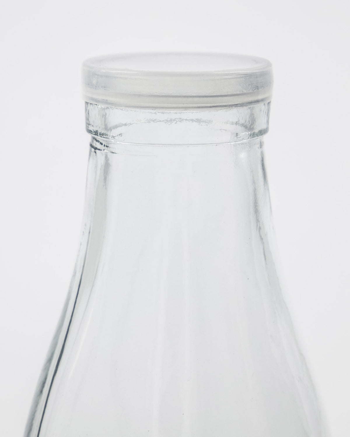 Flasche mit Deckel, NVWater, Klar in Klar präsentiert im Onlineshop von KAQTU Design AG. Kanne ist von Nicolas Vahé