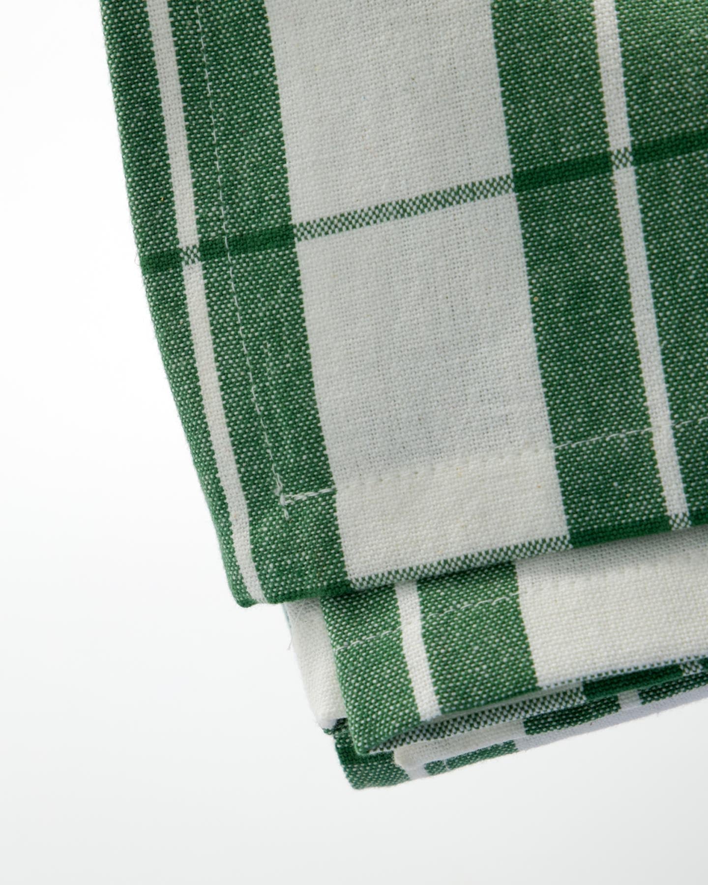 Tischdecke, NVChef, Grün in Grün präsentiert im Onlineshop von KAQTU Design AG. Küchentuch ist von Nicolas Vahé
