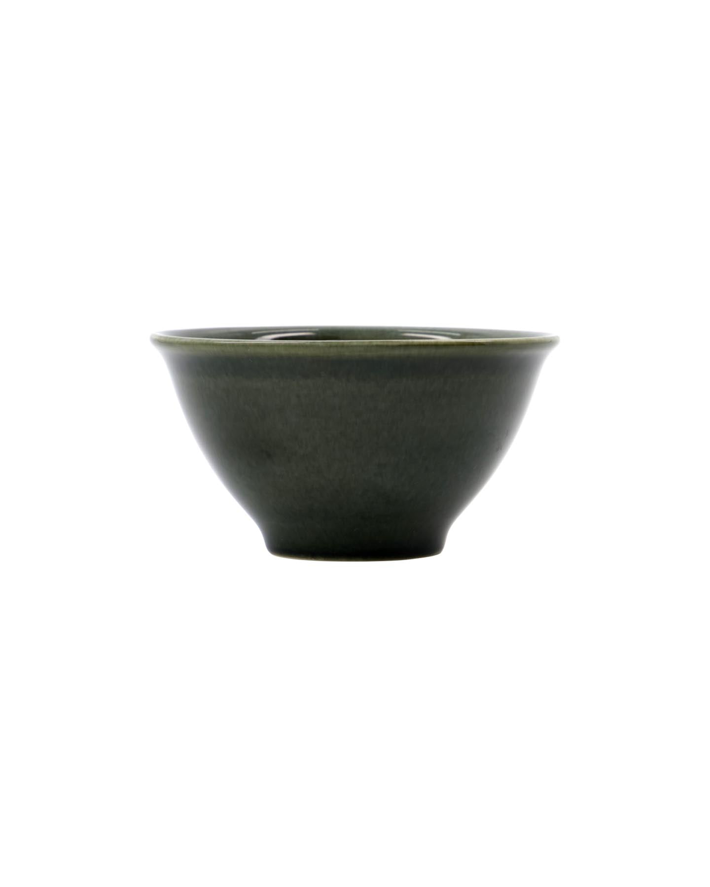 Schalen, NVHala, Grün in Grün präsentiert im Onlineshop von KAQTU Design AG. Glas ist von Nicolas Vahé