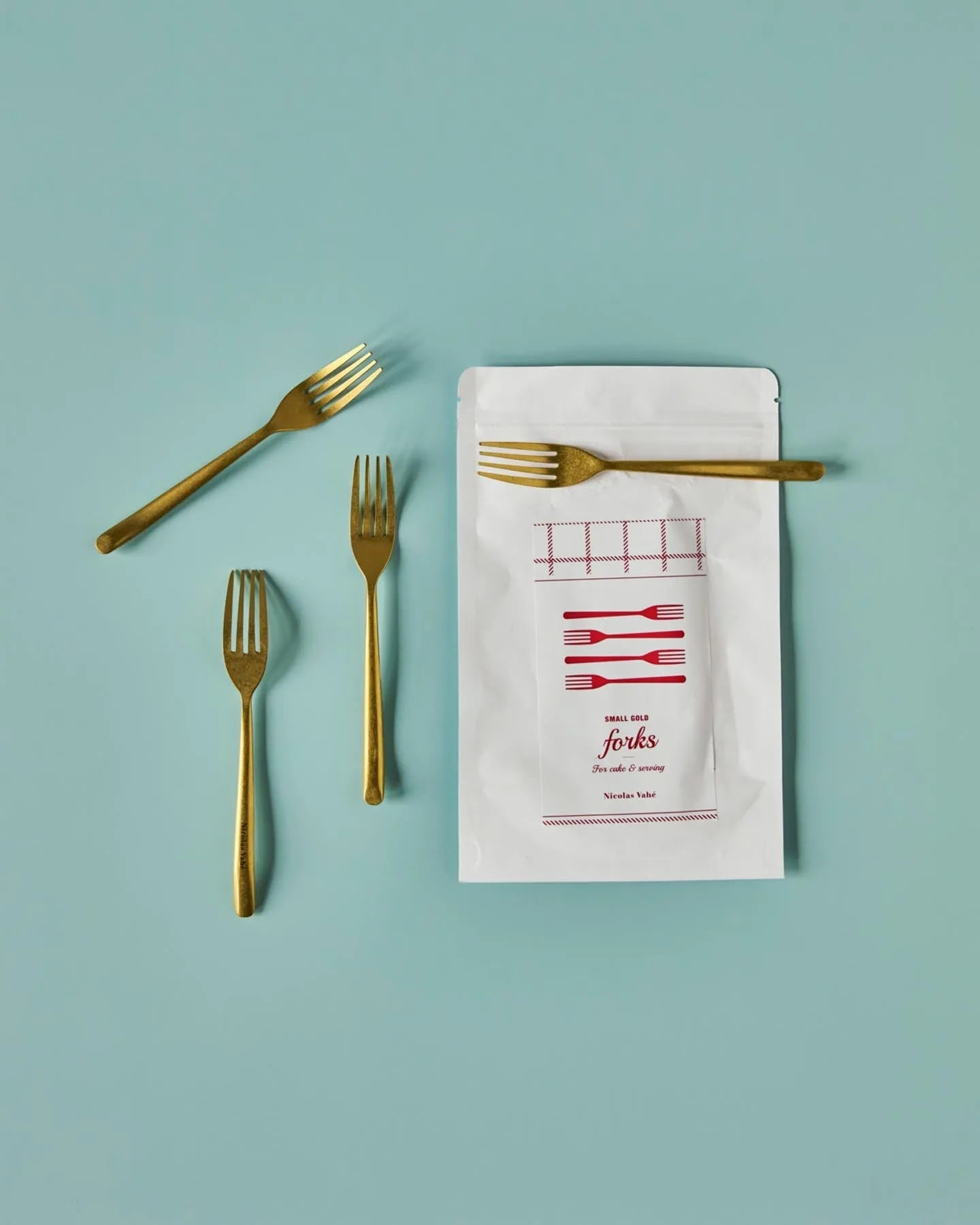 Kuchengabel, NVCake, Antikgoldenes Finish in Antikgoldenes Finish präsentiert im Onlineshop von KAQTU Design AG. Geschirr ist von Nicolas Vahé