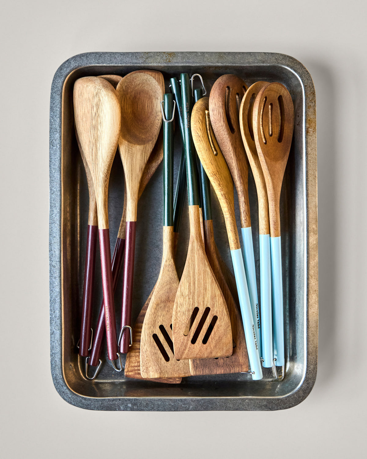 Löffel, NVSpoons, Rot, Blau, Grün in Red präsentiert im Onlineshop von KAQTU Design AG. löffel ist von Nicolas Vahé