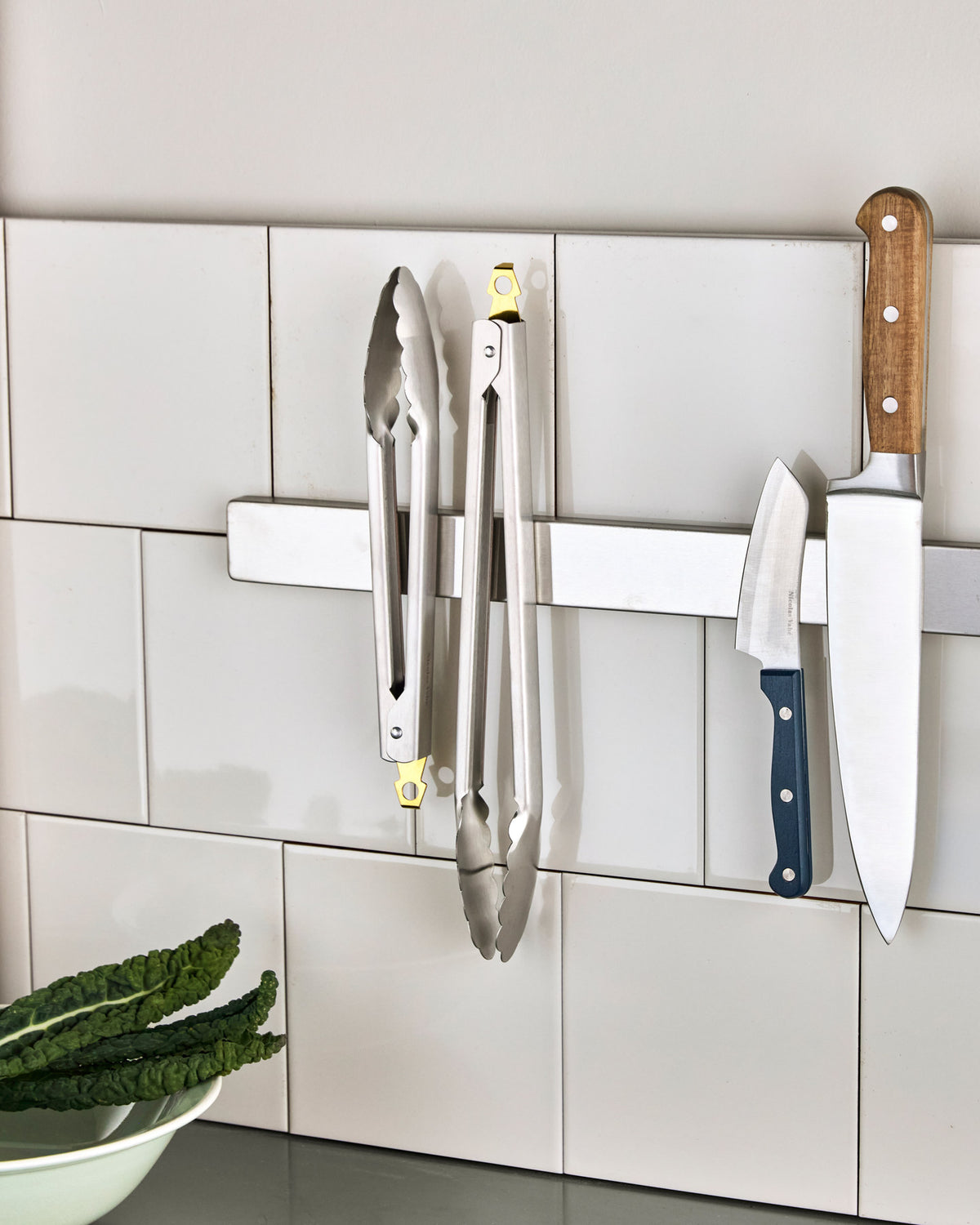 Zange, NVTong, Silber in Silberfarben präsentiert im Onlineshop von KAQTU Design AG. Zange ist von Nicolas Vahé