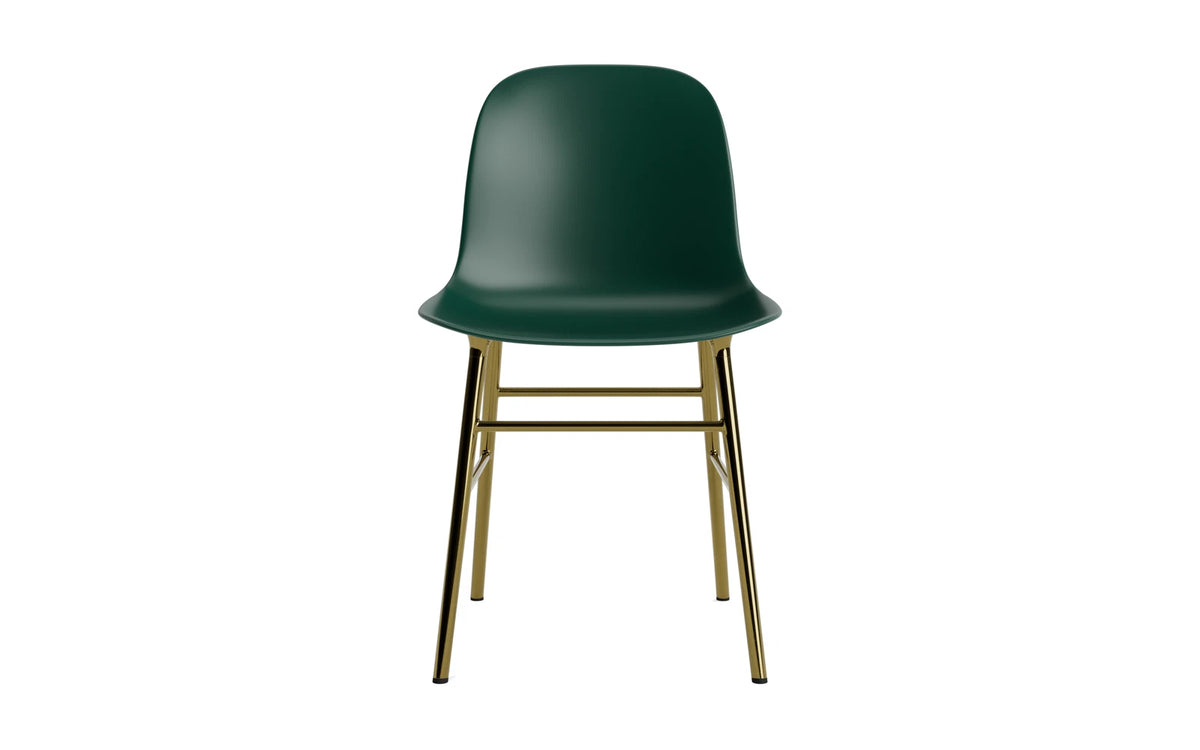Form Stuhl in Grün präsentiert im Onlineshop von KAQTU Design AG. Stuhl ist von Normann Copenhagen