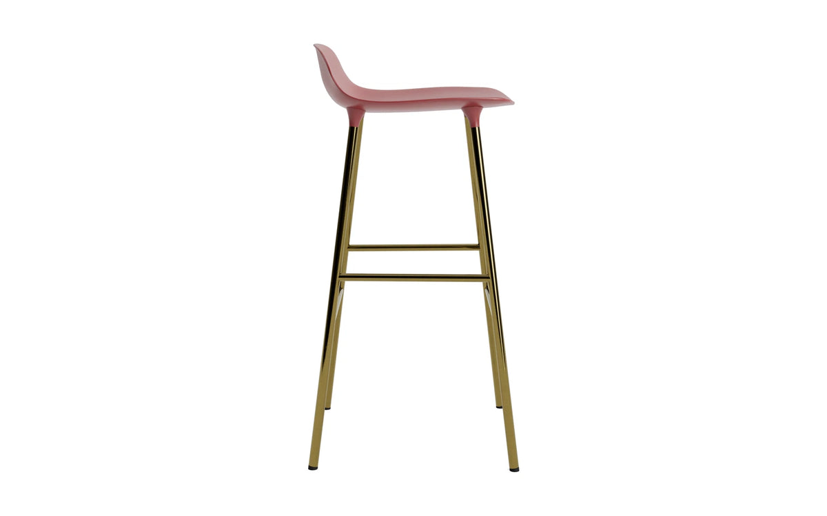 Form Barhocker in Rot präsentiert im Onlineshop von KAQTU Design AG. Barstuhl ist von Normann Copenhagen