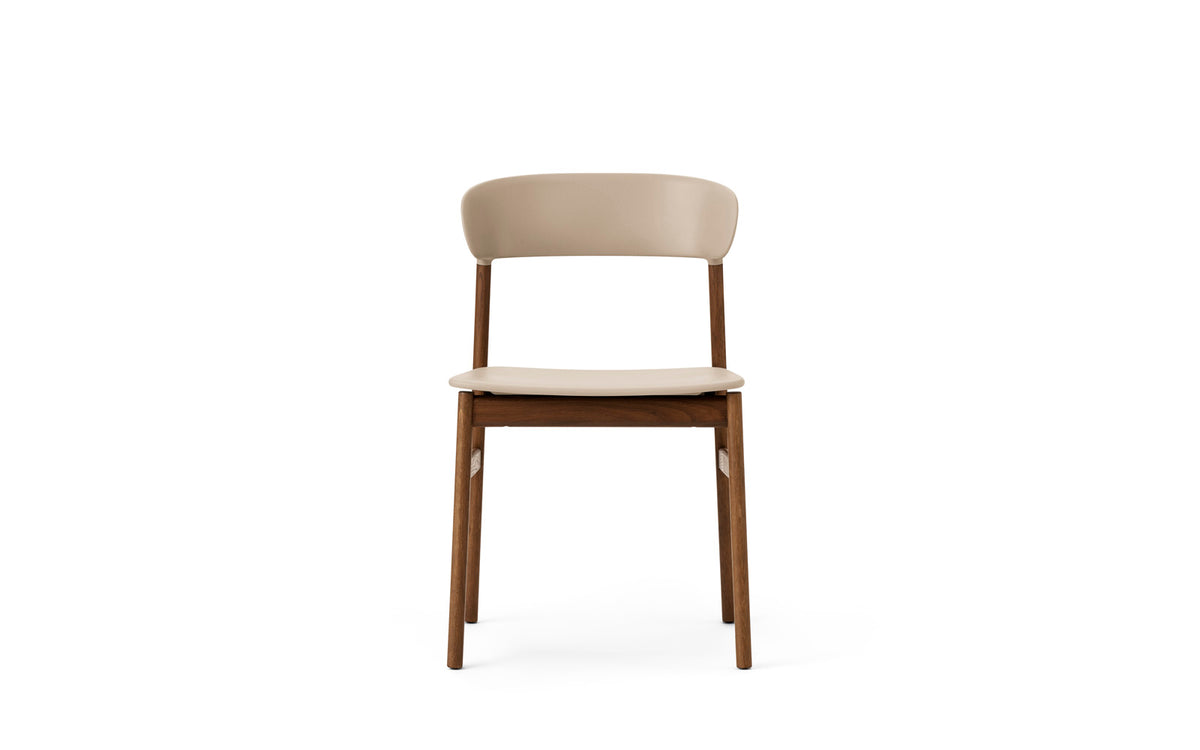Herit Stuhl in  präsentiert im Onlineshop von KAQTU Design AG. Stuhl ist von Normann Copenhagen