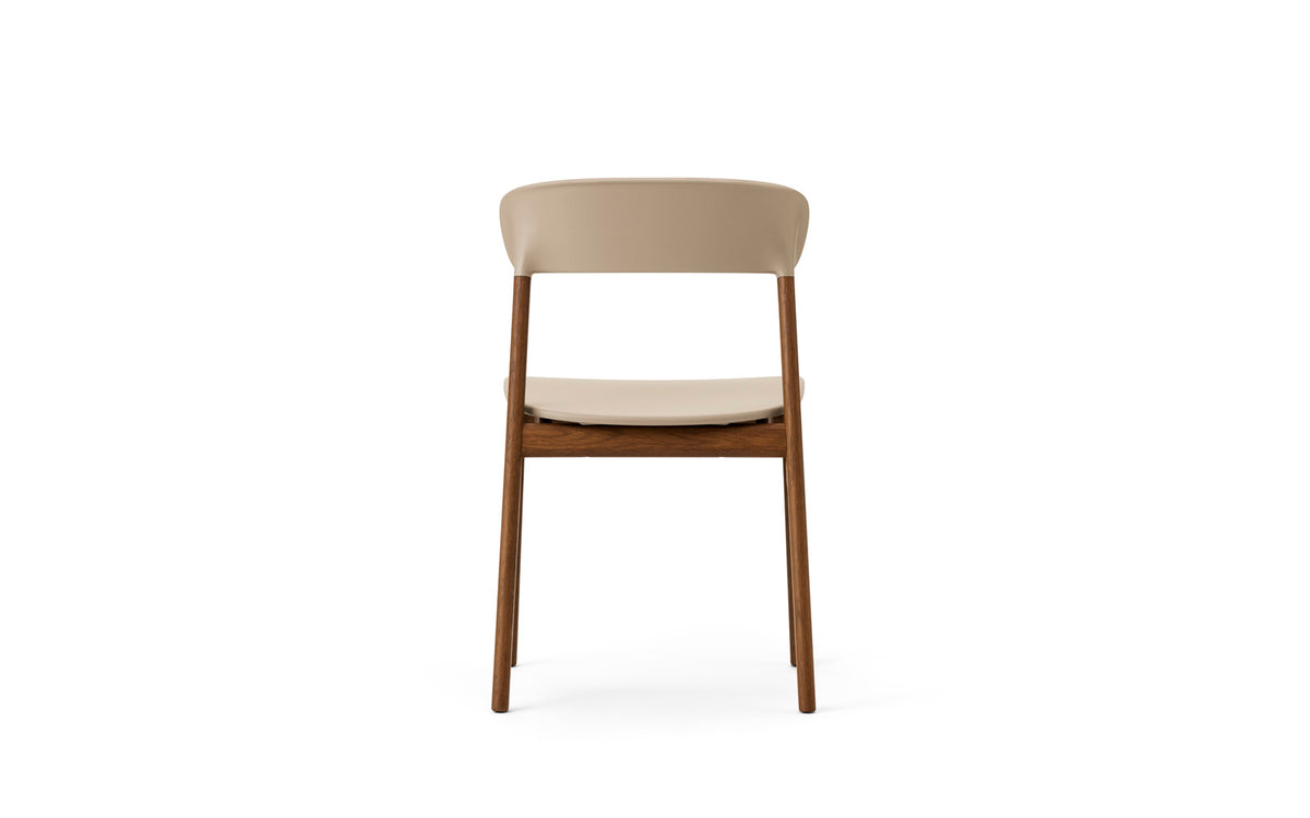 Herit Stuhl in  präsentiert im Onlineshop von KAQTU Design AG. Stuhl ist von Normann Copenhagen