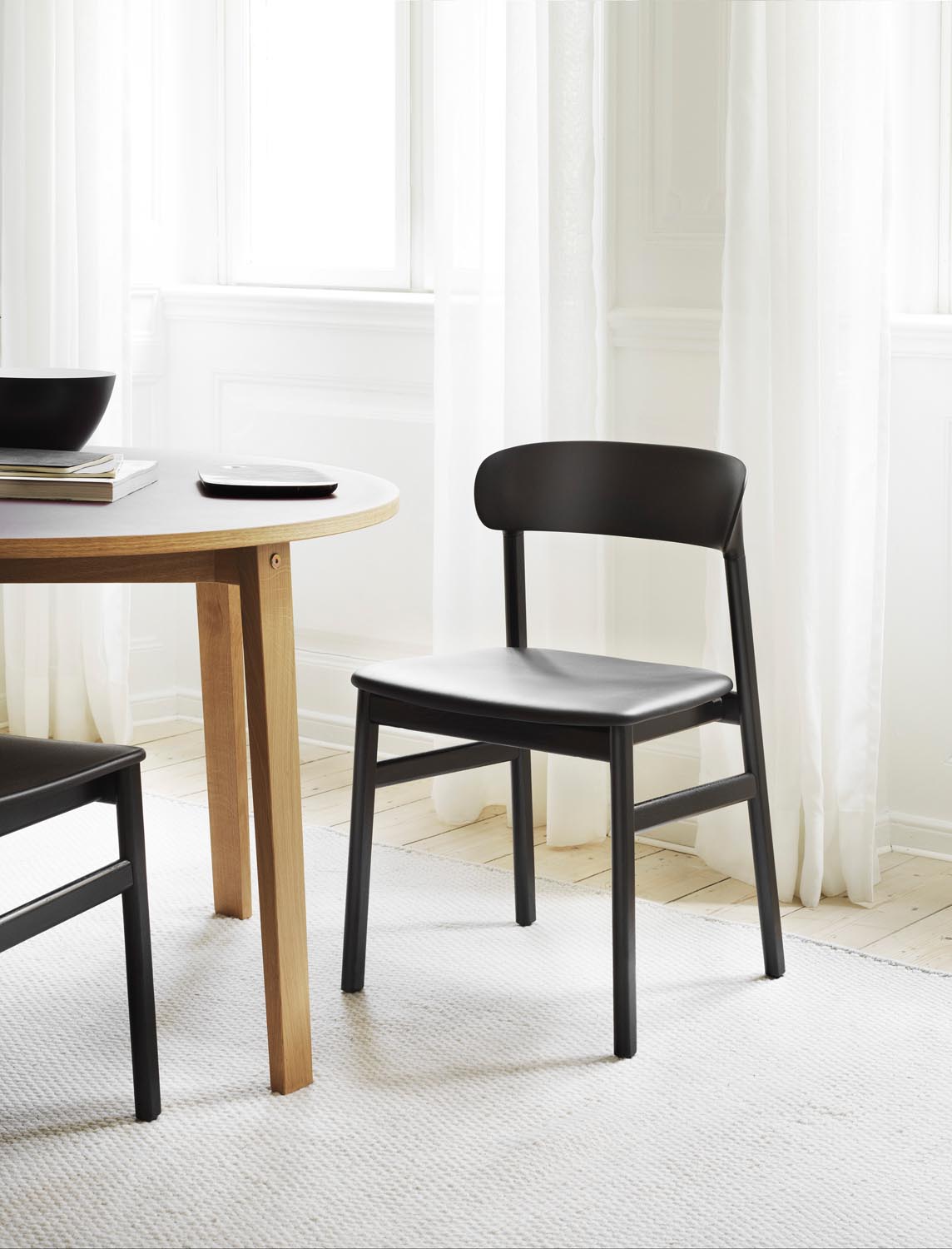 Herit Stuhl in  präsentiert im Onlineshop von KAQTU Design AG. Stuhl ist von Normann Copenhagen