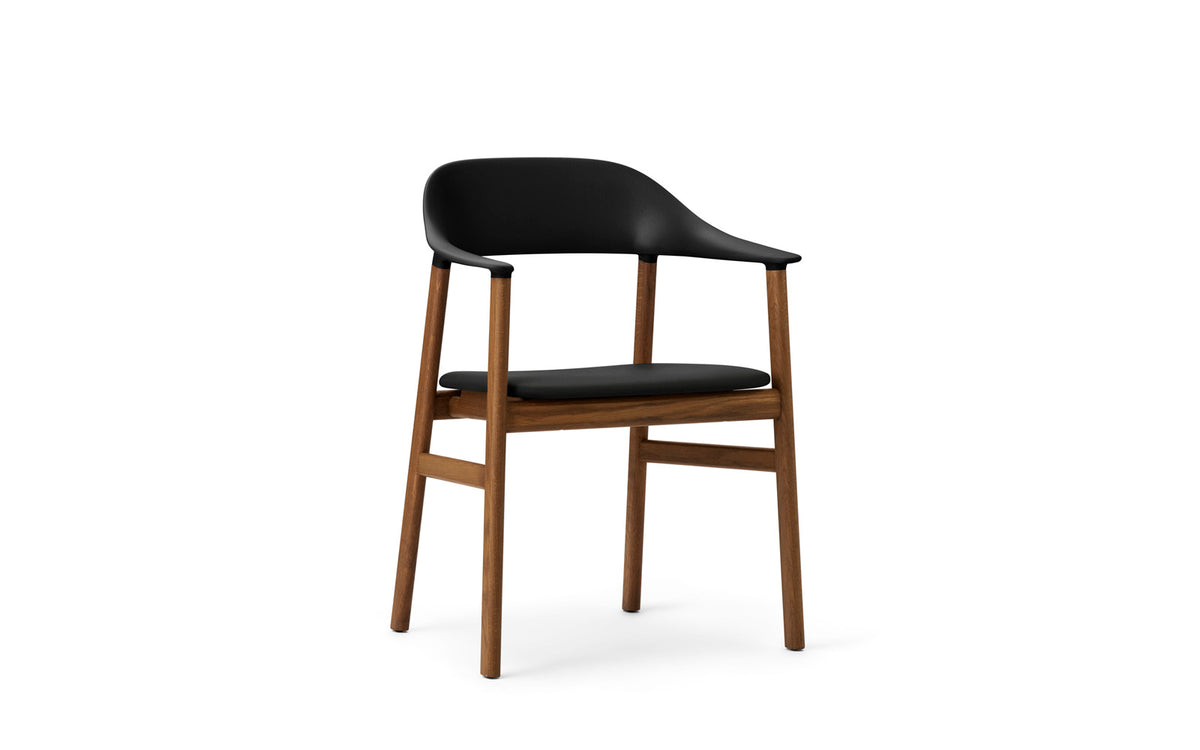 Herit Stuhl mit Armlehnen in  präsentiert im Onlineshop von KAQTU Design AG. Stuhl mit Armlehne ist von Normann Copenhagen