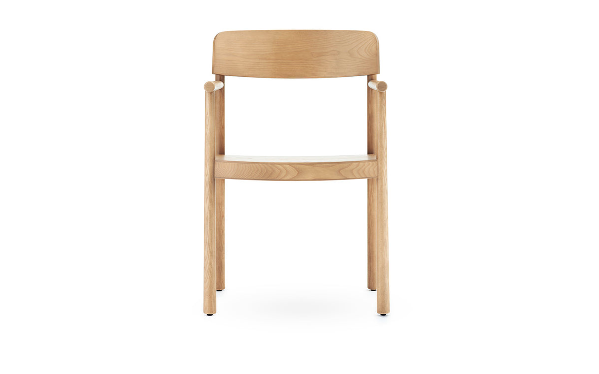 Timb Stuhl mit Armlehne in Tan präsentiert im Onlineshop von KAQTU Design AG. Stuhl mit Armlehne ist von Normann Copenhagen